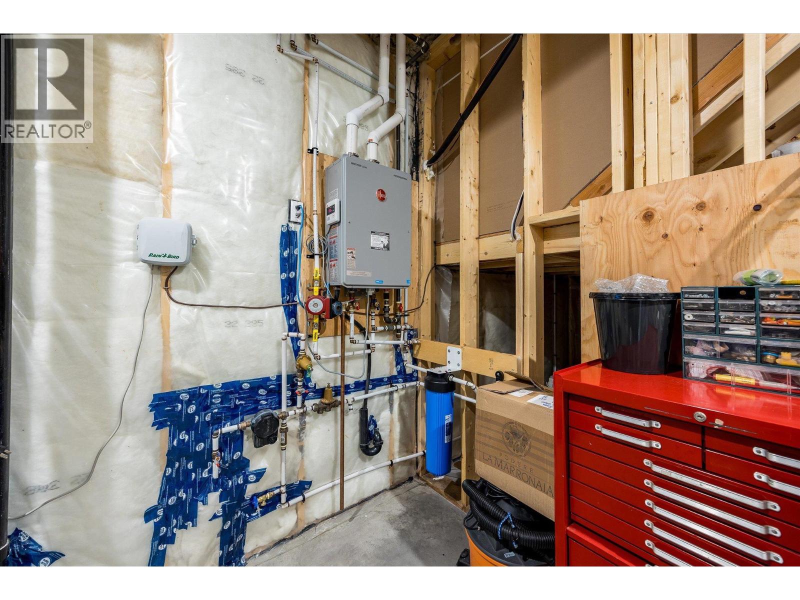 10058 Beacon Hill Drive, Lake Country, British Columbia  V4V 0A9 - Photo 71 - 10377279