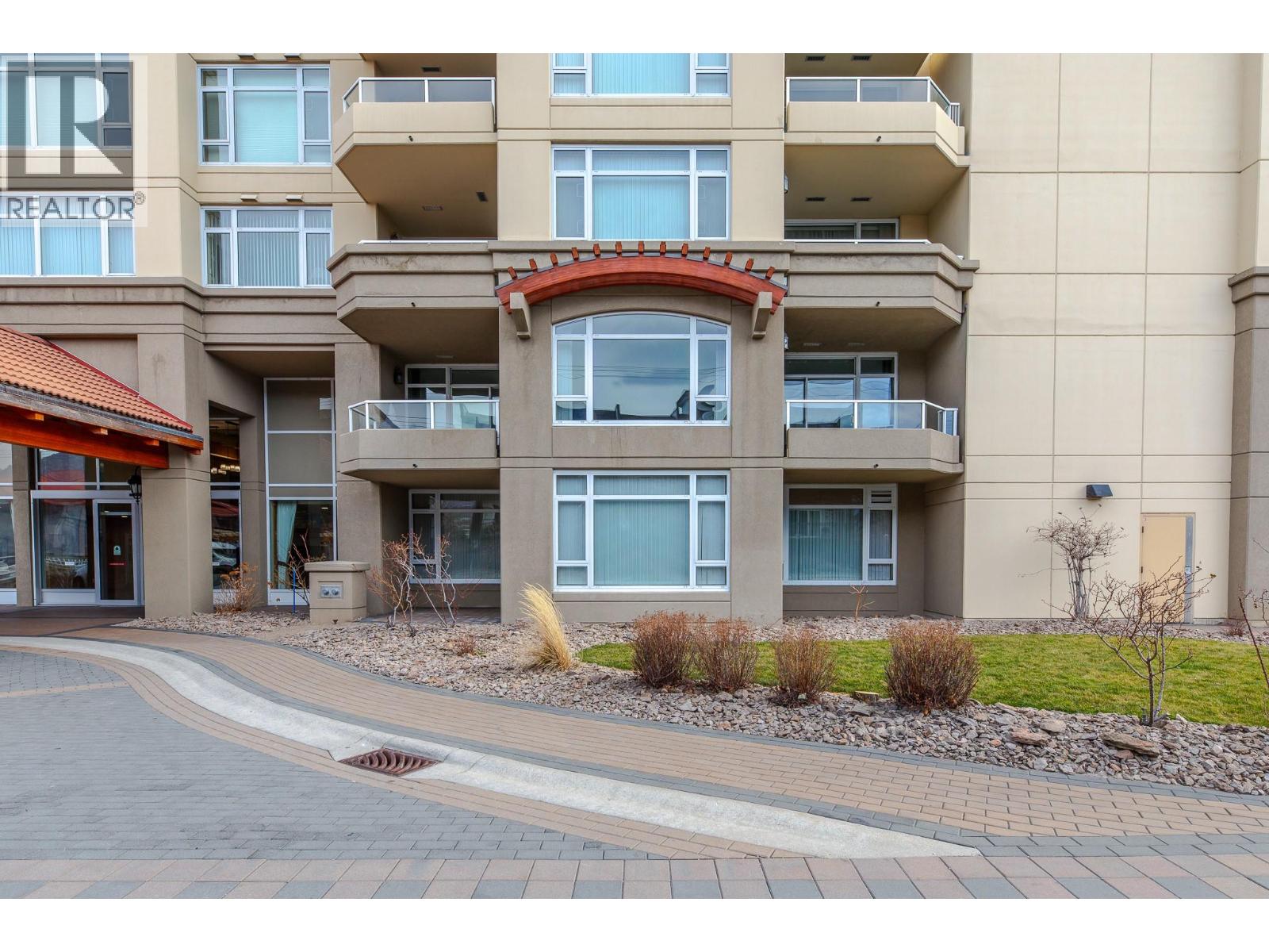 160 Lakeshore Drive W Unit# 203, Penticton, British Columbia  V2A 9C2 - Photo 2 - 10376816
