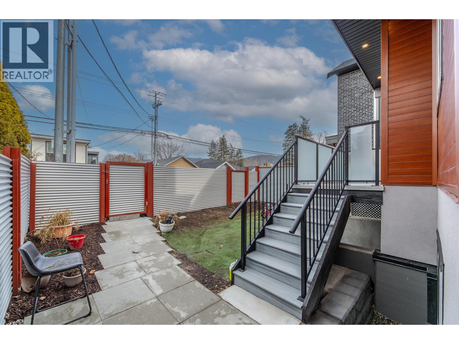 490 Eckhardt Avenue Unit# 101, Penticton, British Columbia  V2A 2B2 - Photo 3 - 10377405