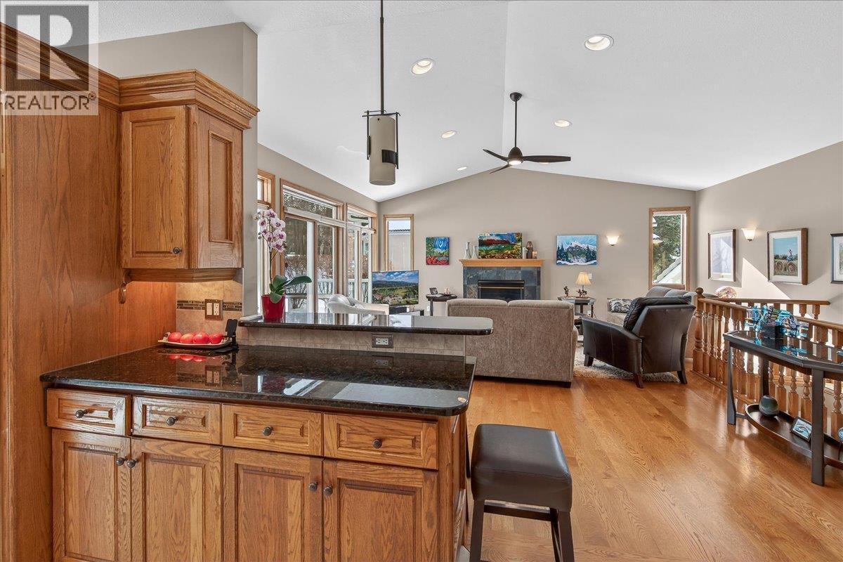 5132 Riverview Crescent, Fairmont Hot Springs, British Columbia  V0B 1L1 - Photo 11 - 10377071