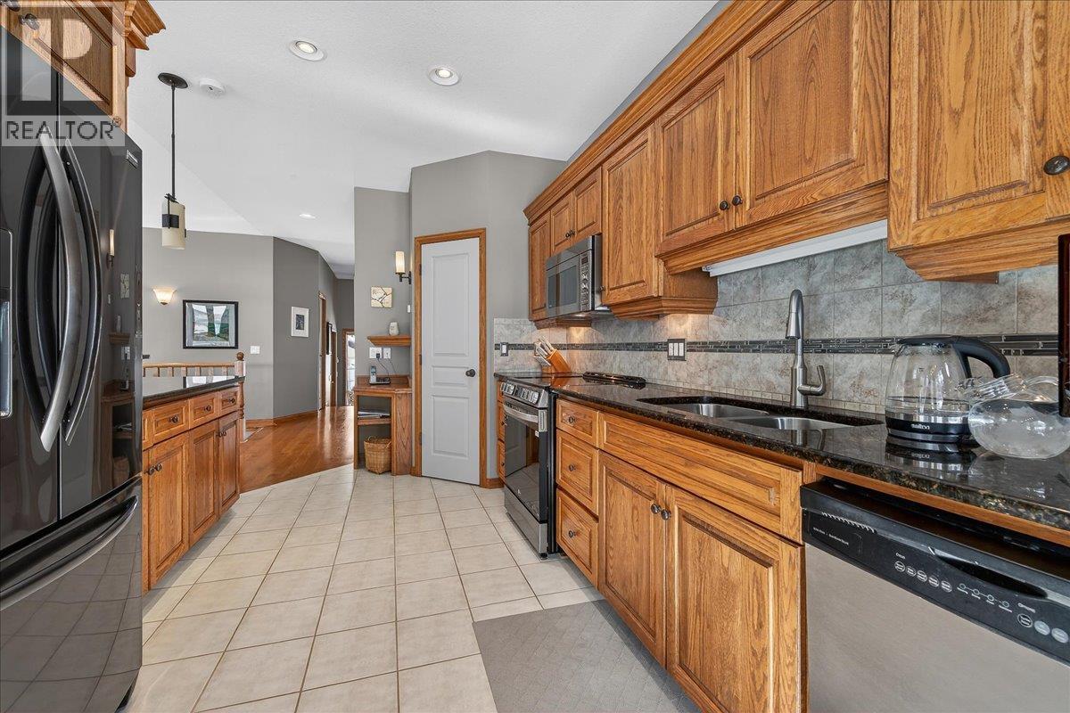 5132 Riverview Crescent, Fairmont Hot Springs, British Columbia  V0B 1L1 - Photo 14 - 10377071