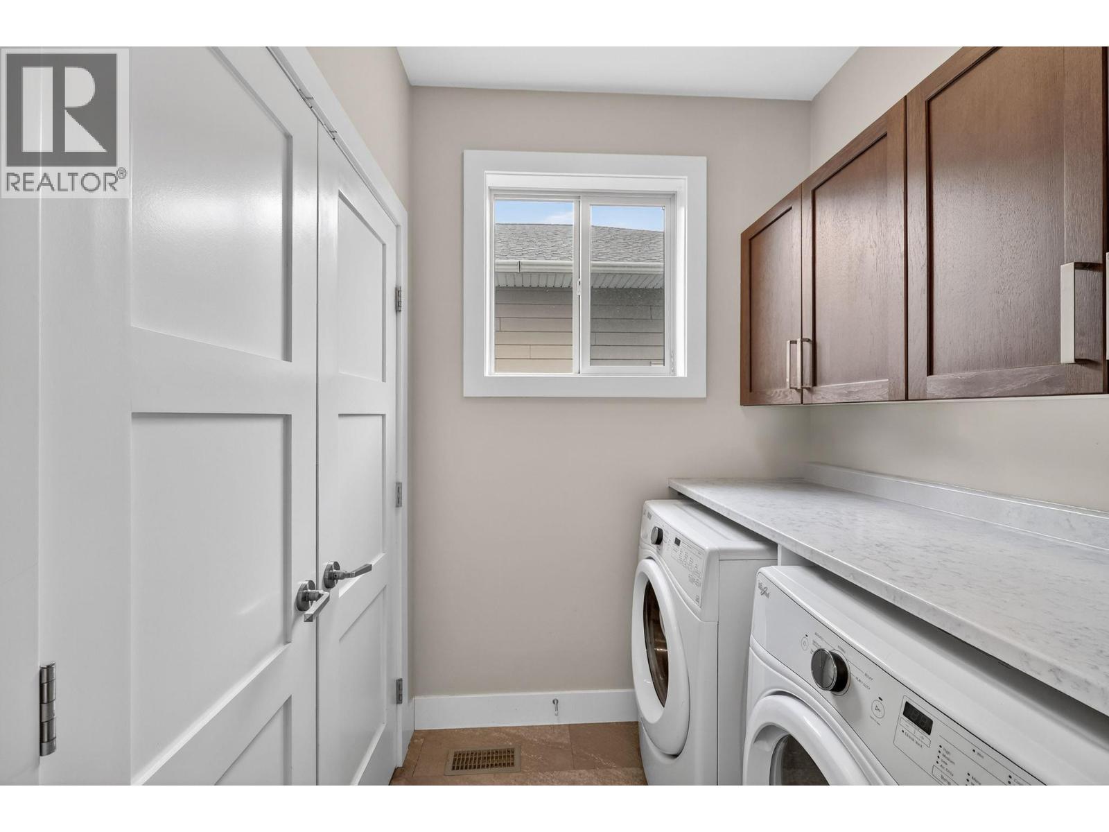 2312 Nordstrom Avenue, Armstrong, British Columbia  V0E 1B8 - Photo 17 - 10376892