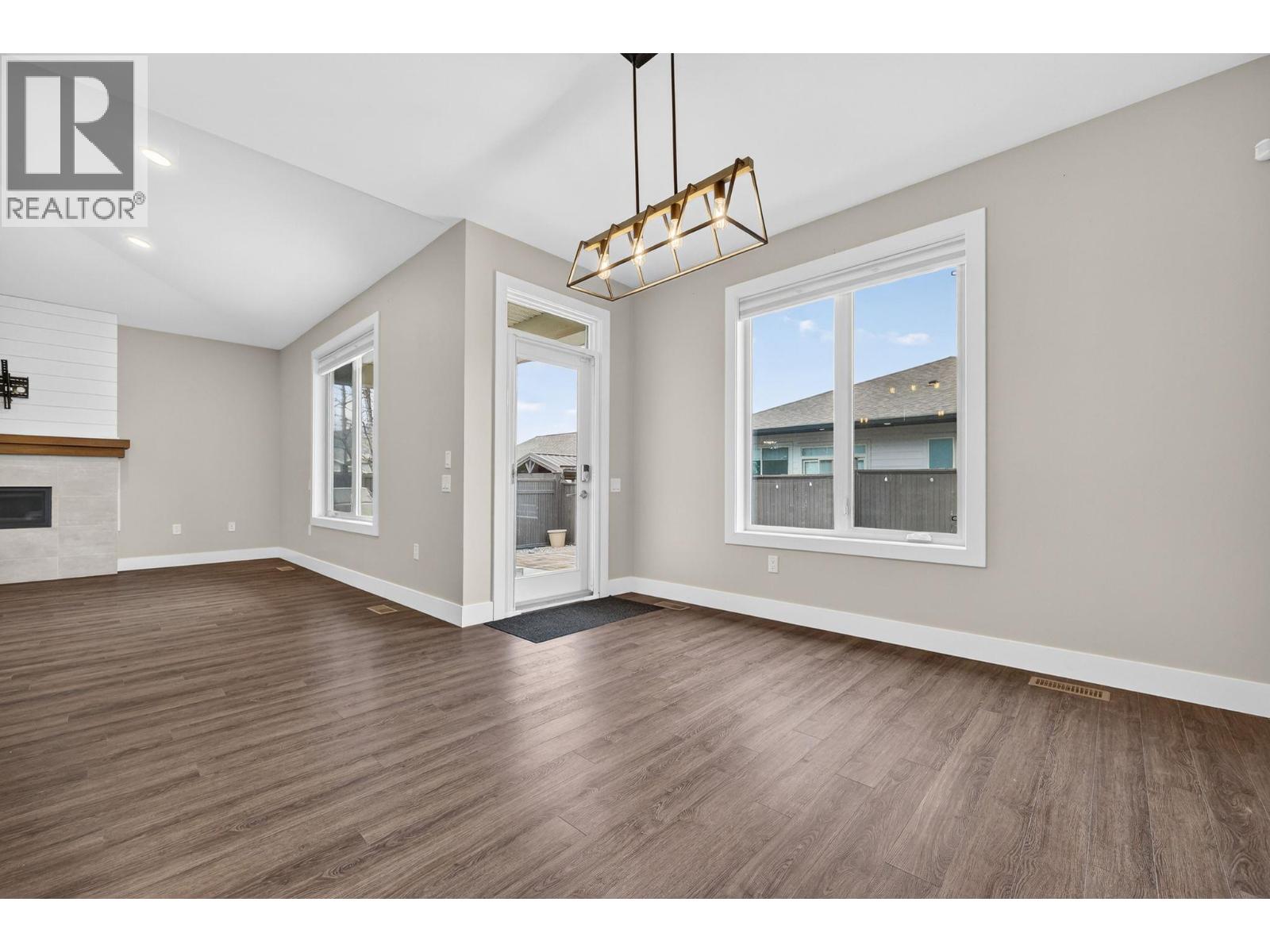 2312 Nordstrom Avenue, Armstrong, British Columbia  V0E 1B8 - Photo 9 - 10376892