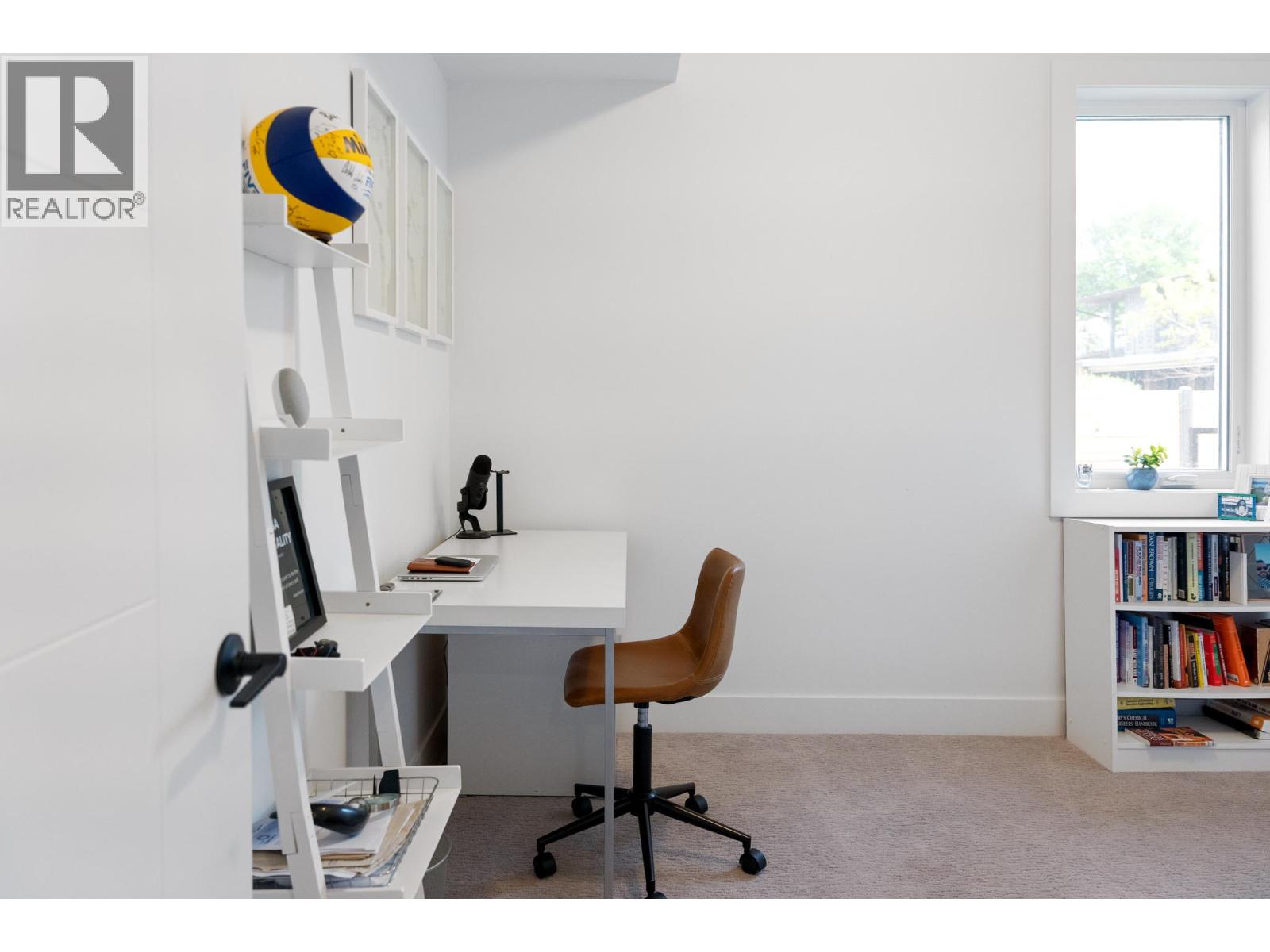 2481 Ethel Street, Kelowna, British Columbia  V1Y 3A4 - Photo 13 - 10376720