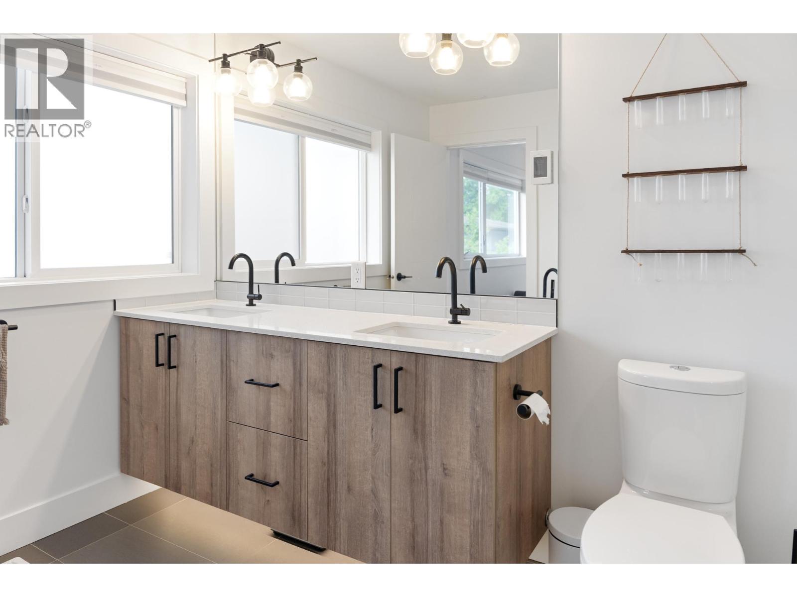 2481 Ethel Street, Kelowna, British Columbia  V1Y 3A4 - Photo 27 - 10376720