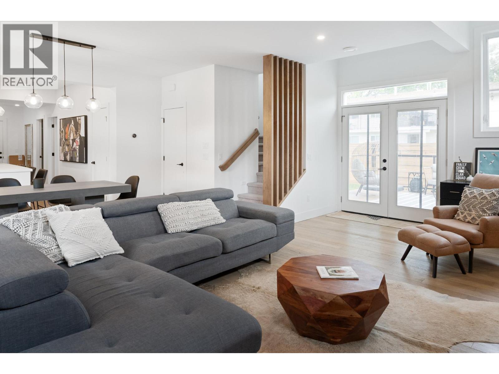 2481 Ethel Street, Kelowna, British Columbia  V1Y 3A4 - Photo 6 - 10376720