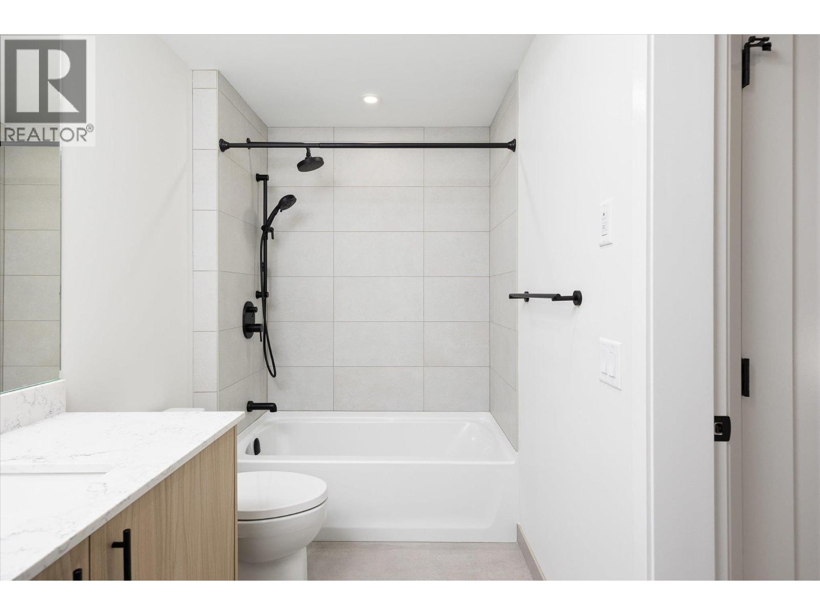 9654 Benchland Drive Unit# 601, Lake Country, British Columbia  V4V 0C5 - Photo 33 - 10377078