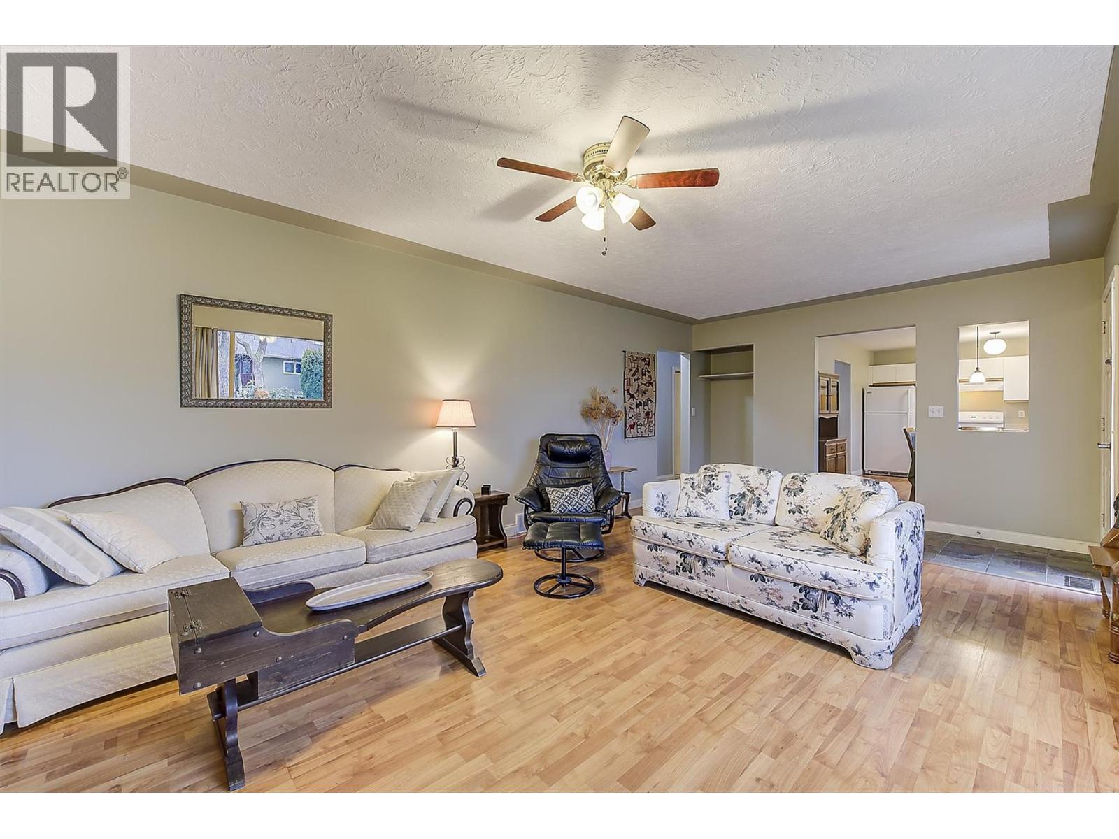 1122 Stockwell Avenue, Kelowna, British Columbia  V1Y 6W6 - Photo 7 - 10377365