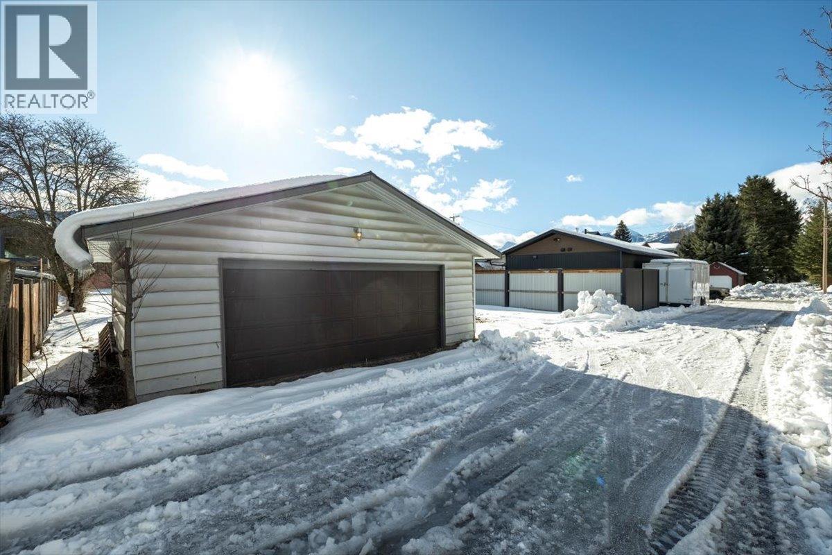621 8th Avenue Lot# 2, Fernie, British Columbia  V0B 1M0 - Photo 24 - 10373167