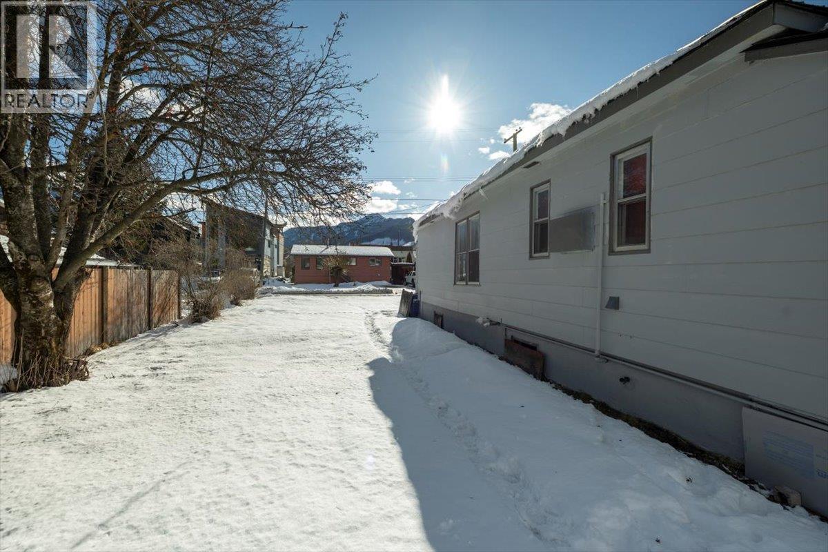 621 8th Avenue Lot# 2, Fernie, British Columbia  V0B 1M0 - Photo 27 - 10373167