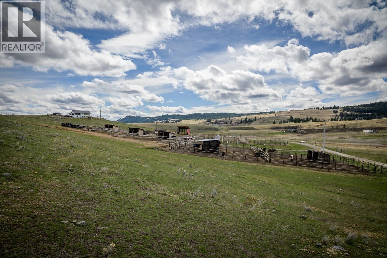 3650 Princeton Kamloops Highway, Kamloops, British Columbia  V0E 2A0 - Photo 39 - 10377421