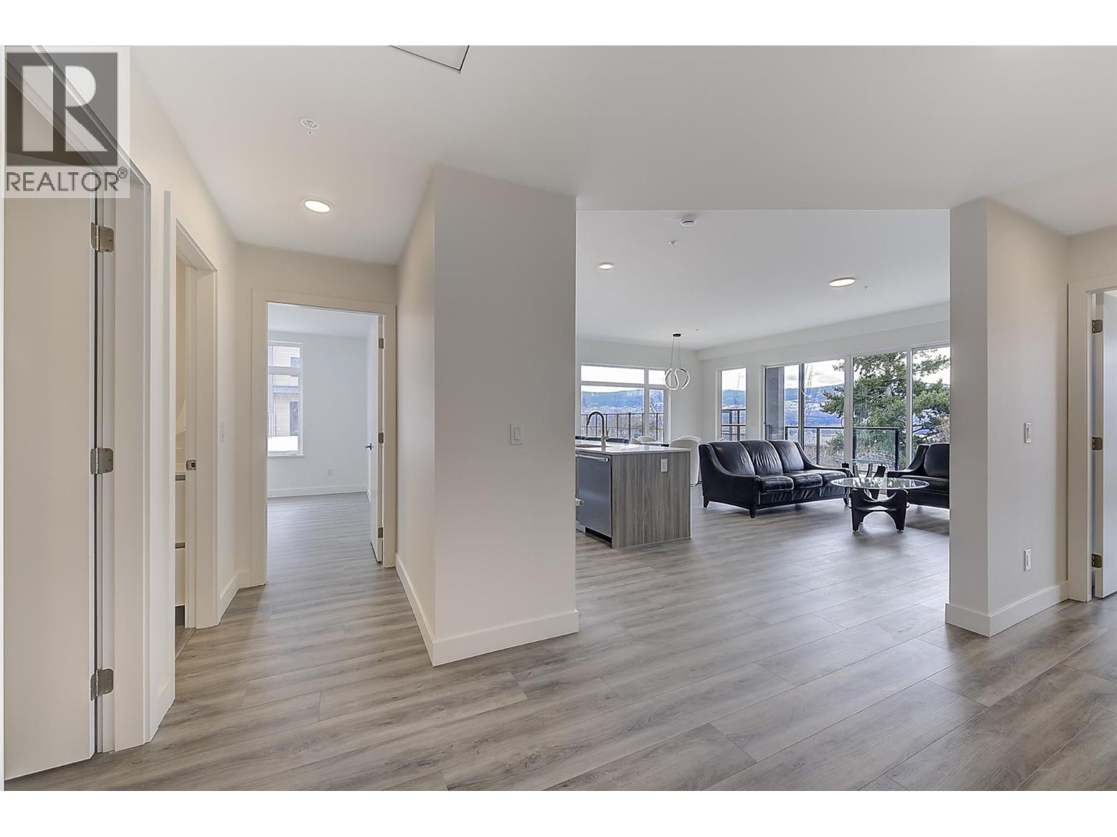 2760 Olalla Road Unit# 107, West Kelowna, British Columbia  V1Z 2A9 - Photo 4 - 10377321