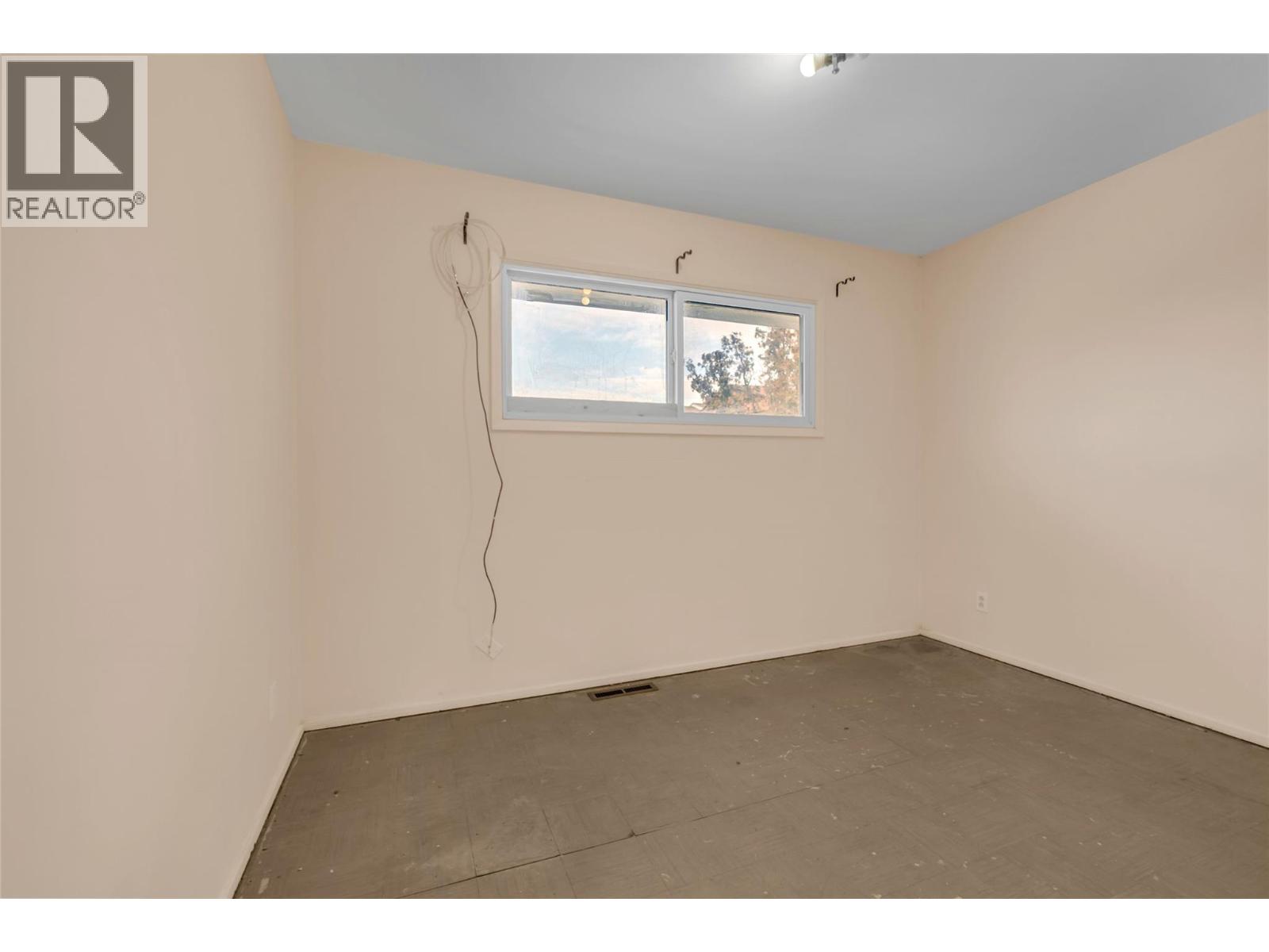 711 Nelson Avenue, Penticton, British Columbia  V2A 6J7 - Photo 11 - 10377398