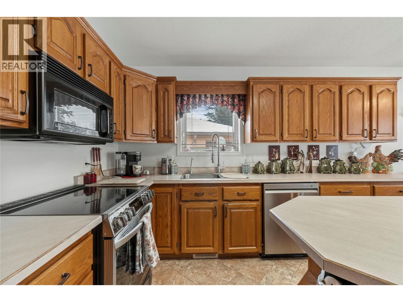 2595 Catherine Place Unit# 15, Armstrong, British Columbia  V4Y 2A4 - Photo 18 - 10376802