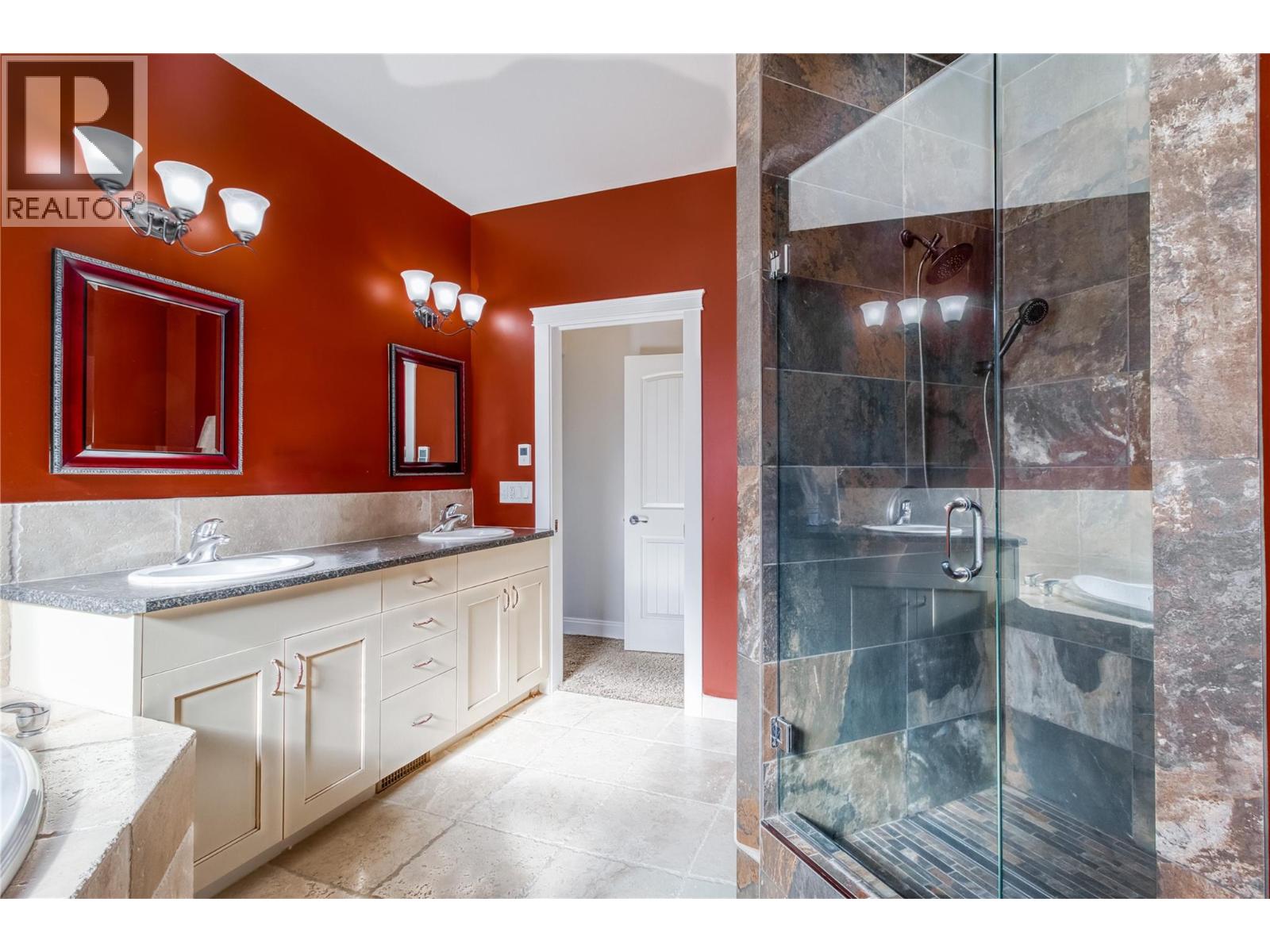 1084 Hume Avenue, Kelowna, British Columbia  V1P 1P2 - Photo 24 - 10377392