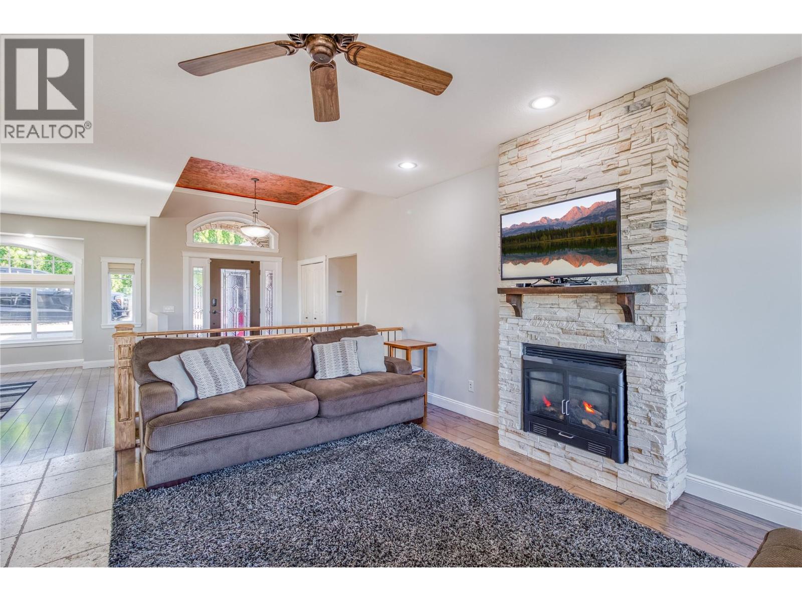 1084 Hume Avenue, Kelowna, British Columbia  V1P 1P2 - Photo 4 - 10377392