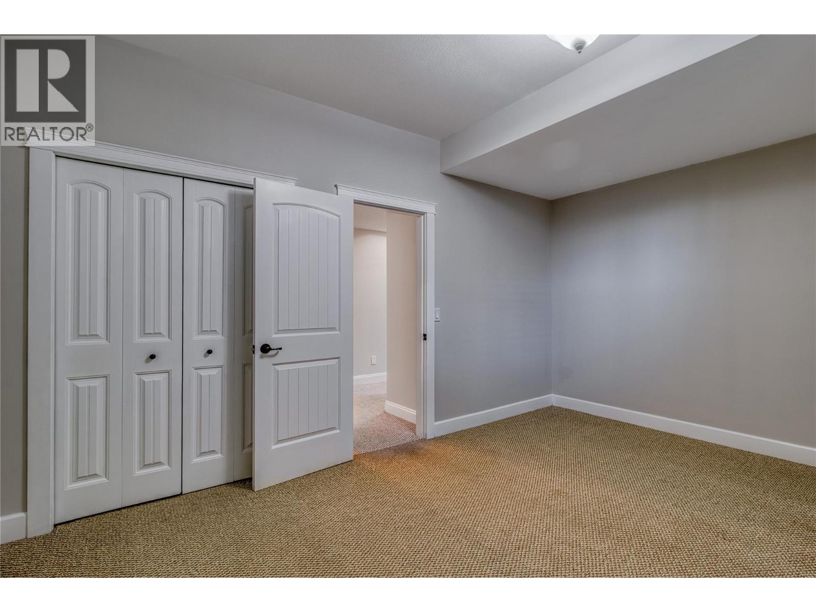 1084 Hume Avenue, Kelowna, British Columbia  V1P 1P2 - Photo 51 - 10377392