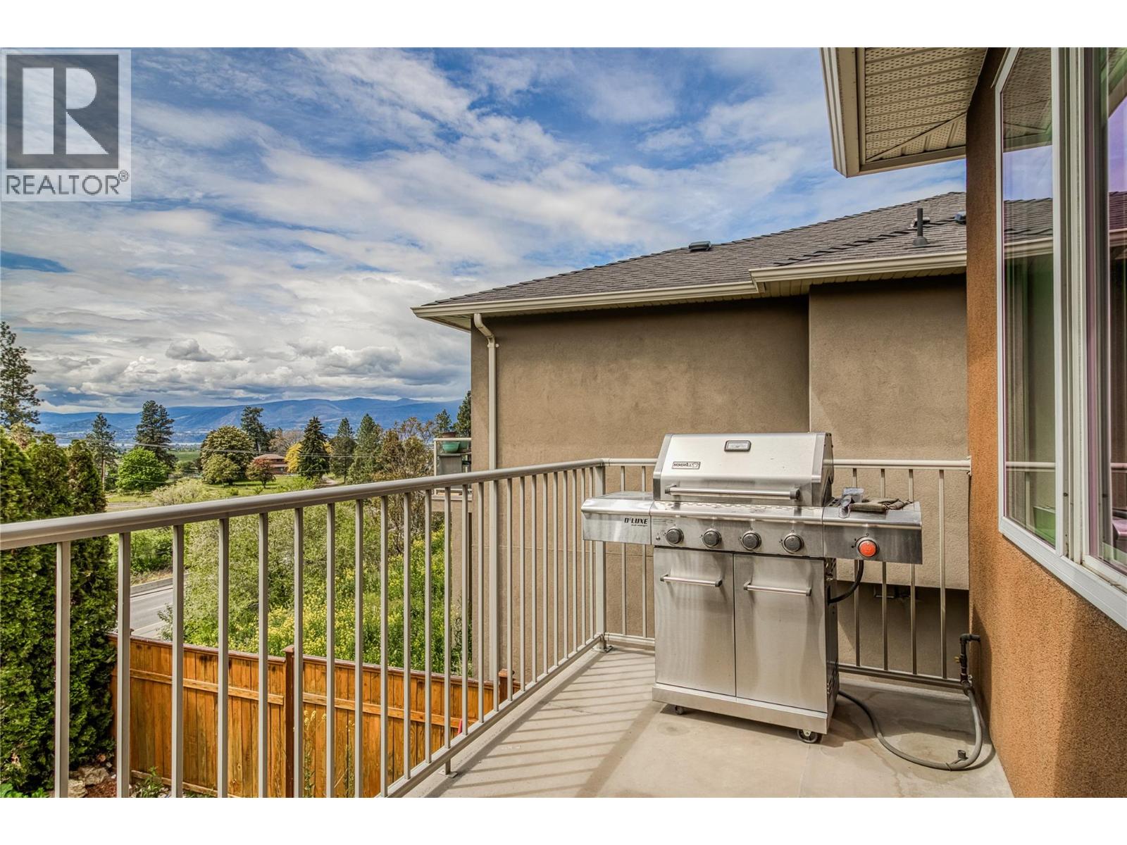1084 Hume Avenue, Kelowna, British Columbia  V1P 1P2 - Photo 60 - 10377392
