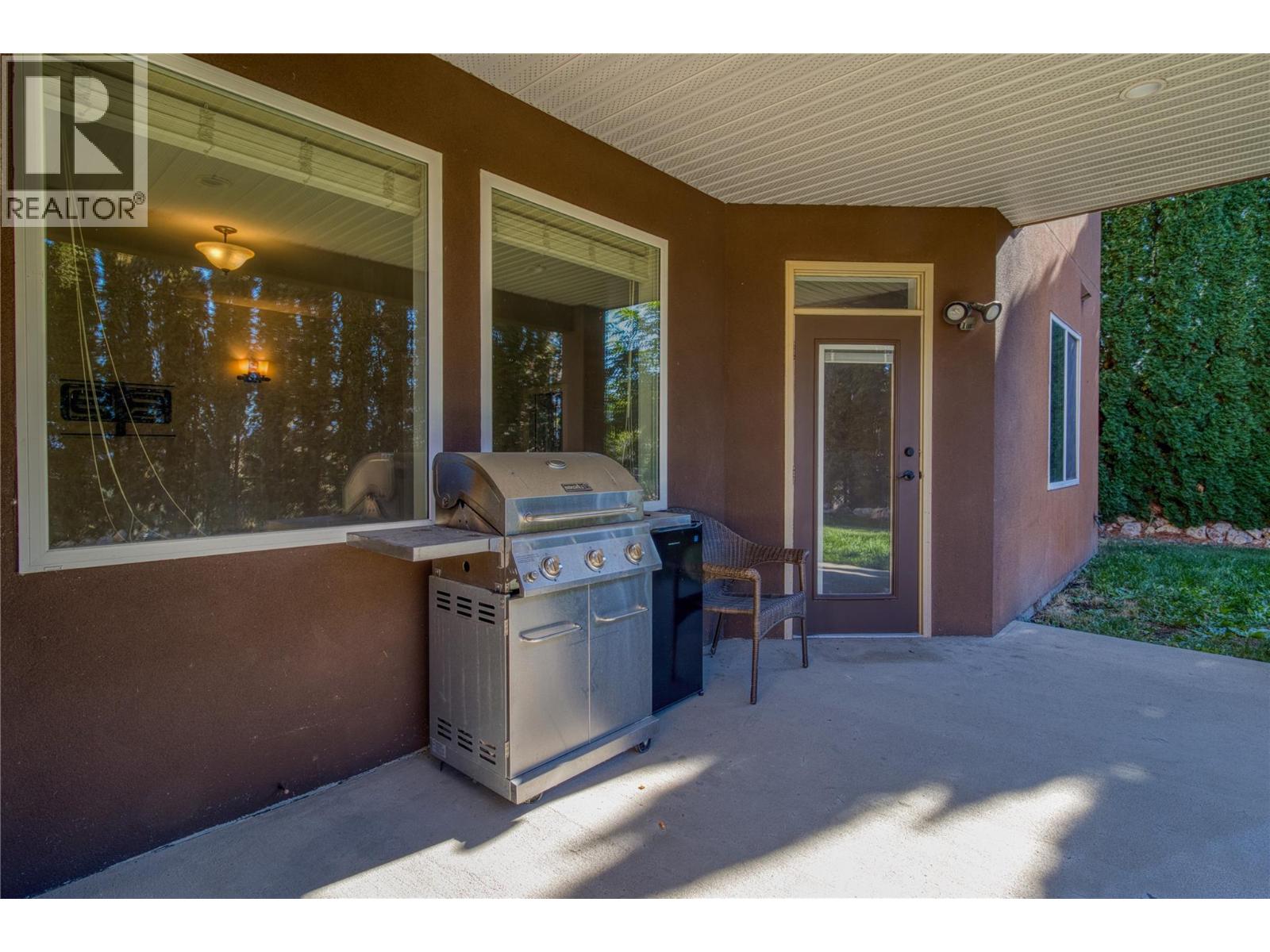 1084 Hume Avenue, Kelowna, British Columbia  V1P 1P2 - Photo 69 - 10377392