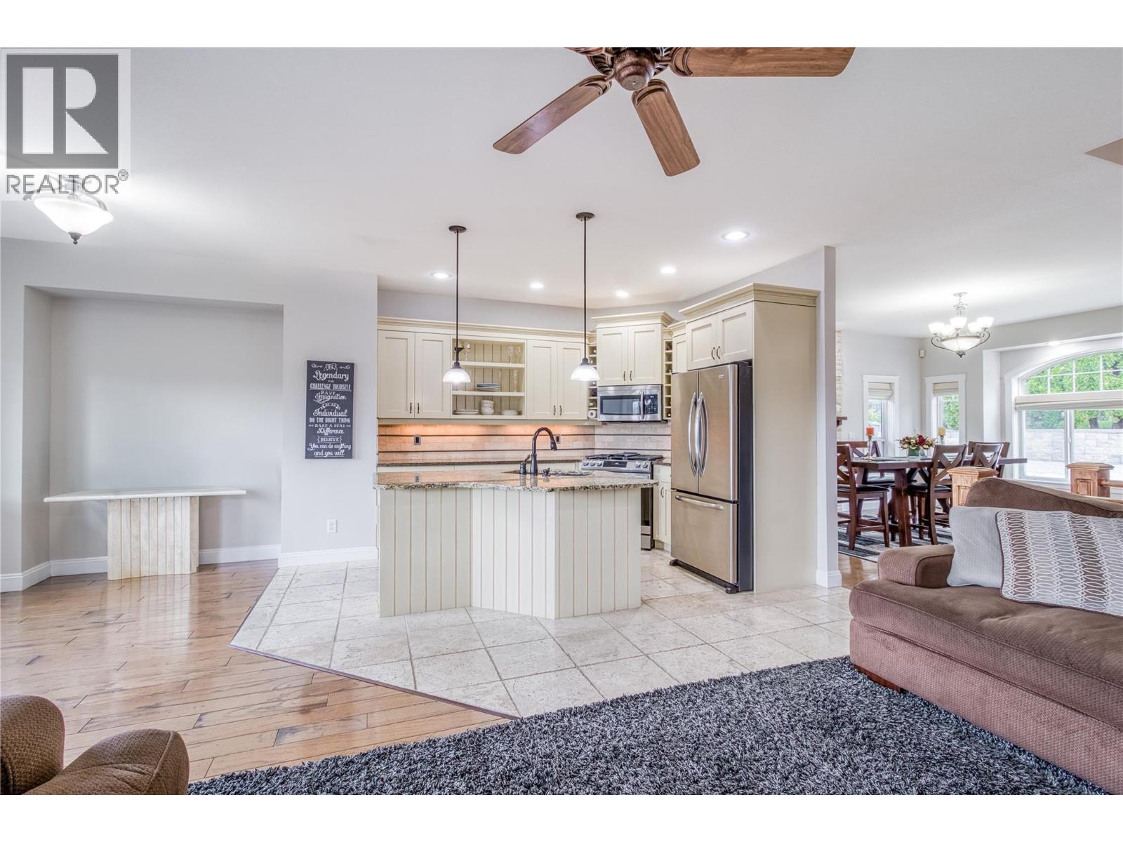 1084 Hume Avenue, Kelowna, British Columbia  V1P 1P2 - Photo 8 - 10377392