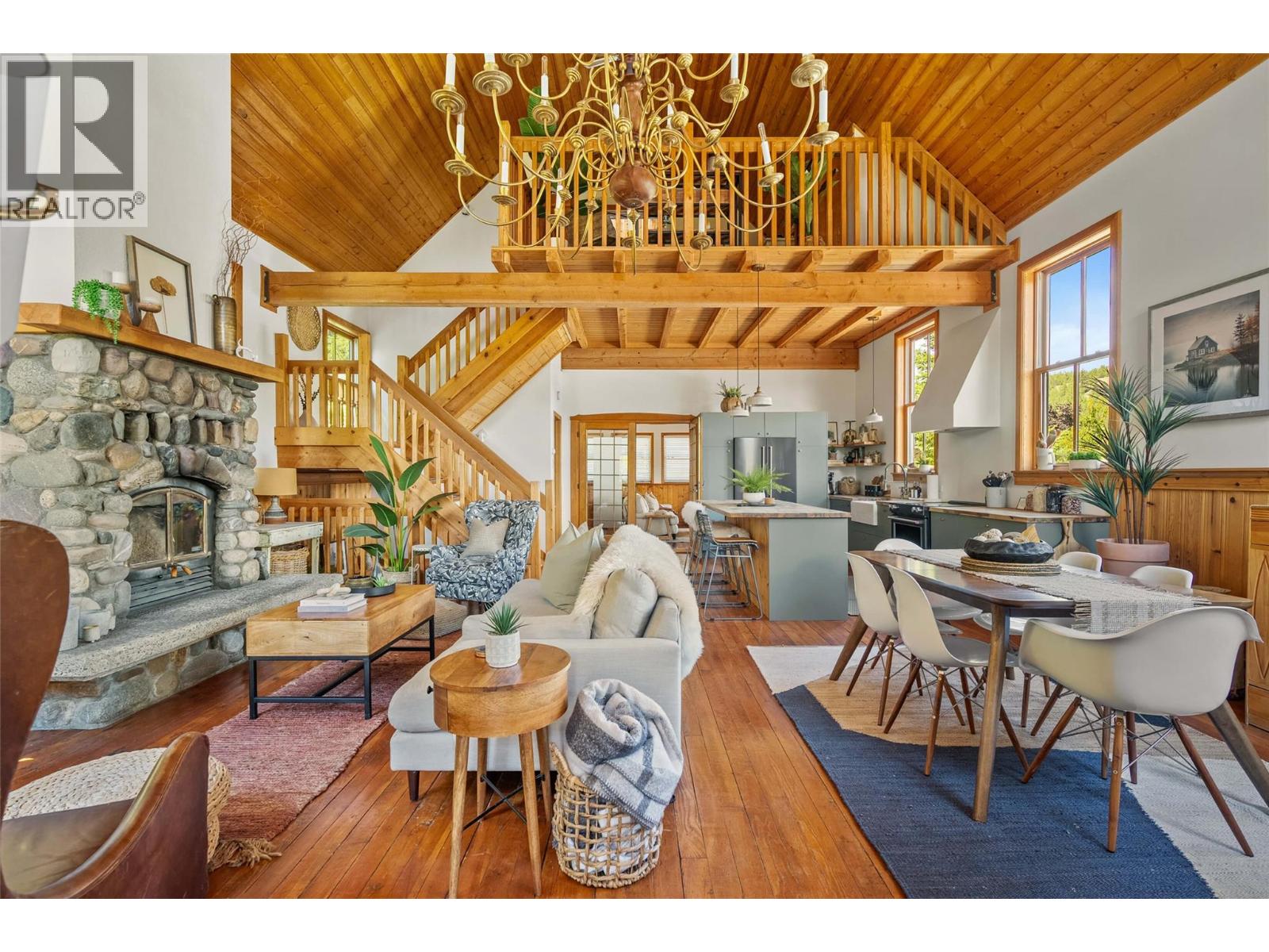 9211 West Avenue, Wilmer, British Columbia  V0A 1K5 - Photo 3 - 10377148