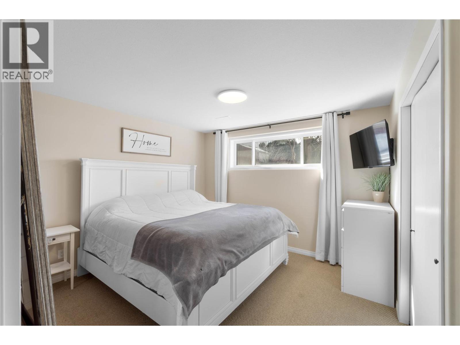 1077 Desmond Place, Kamloops, British Columbia  V2B 5L2 - Photo 16 - 10369826