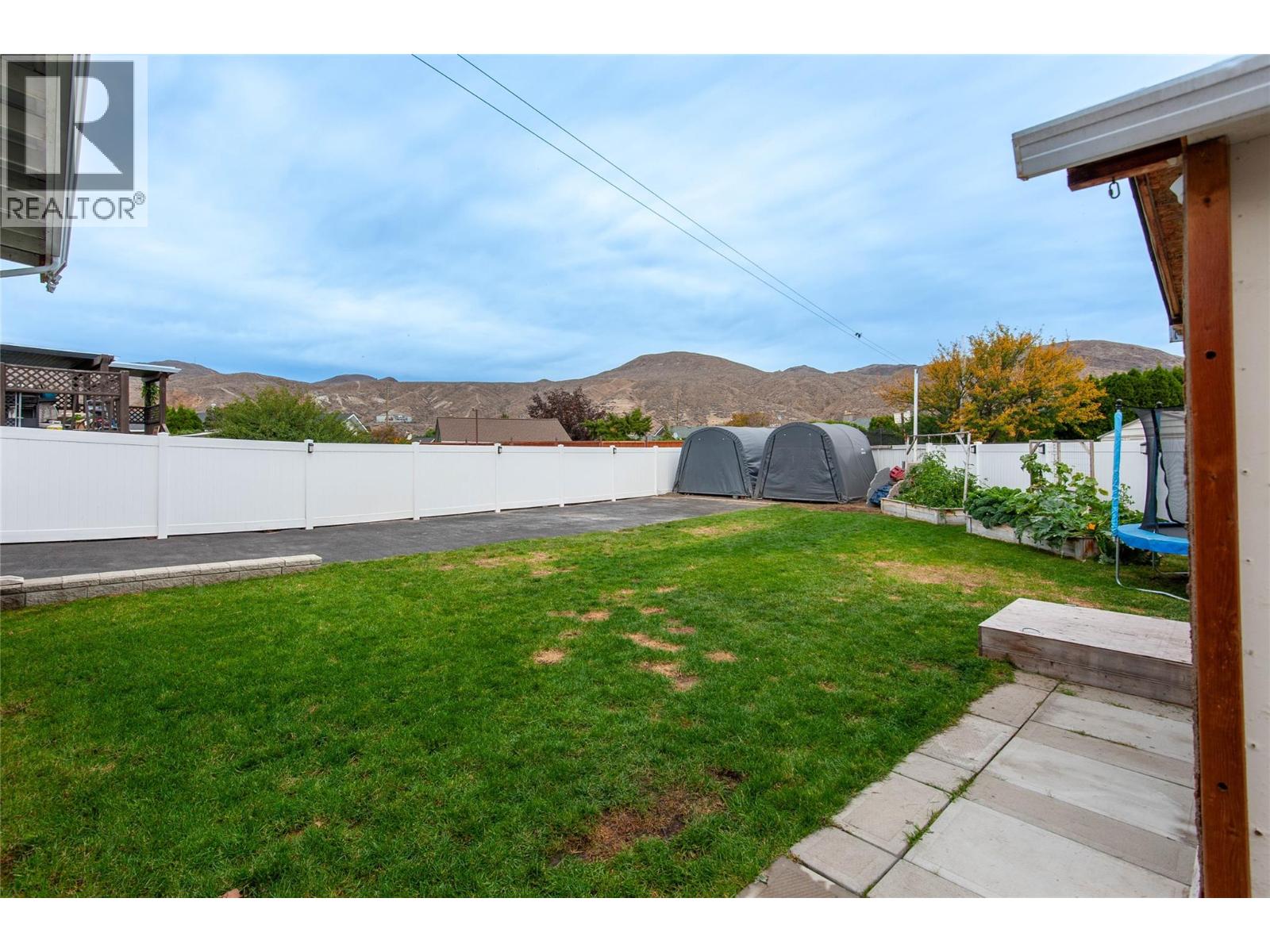 1077 Desmond Place, Kamloops, British Columbia  V2B 5L2 - Photo 30 - 10369826