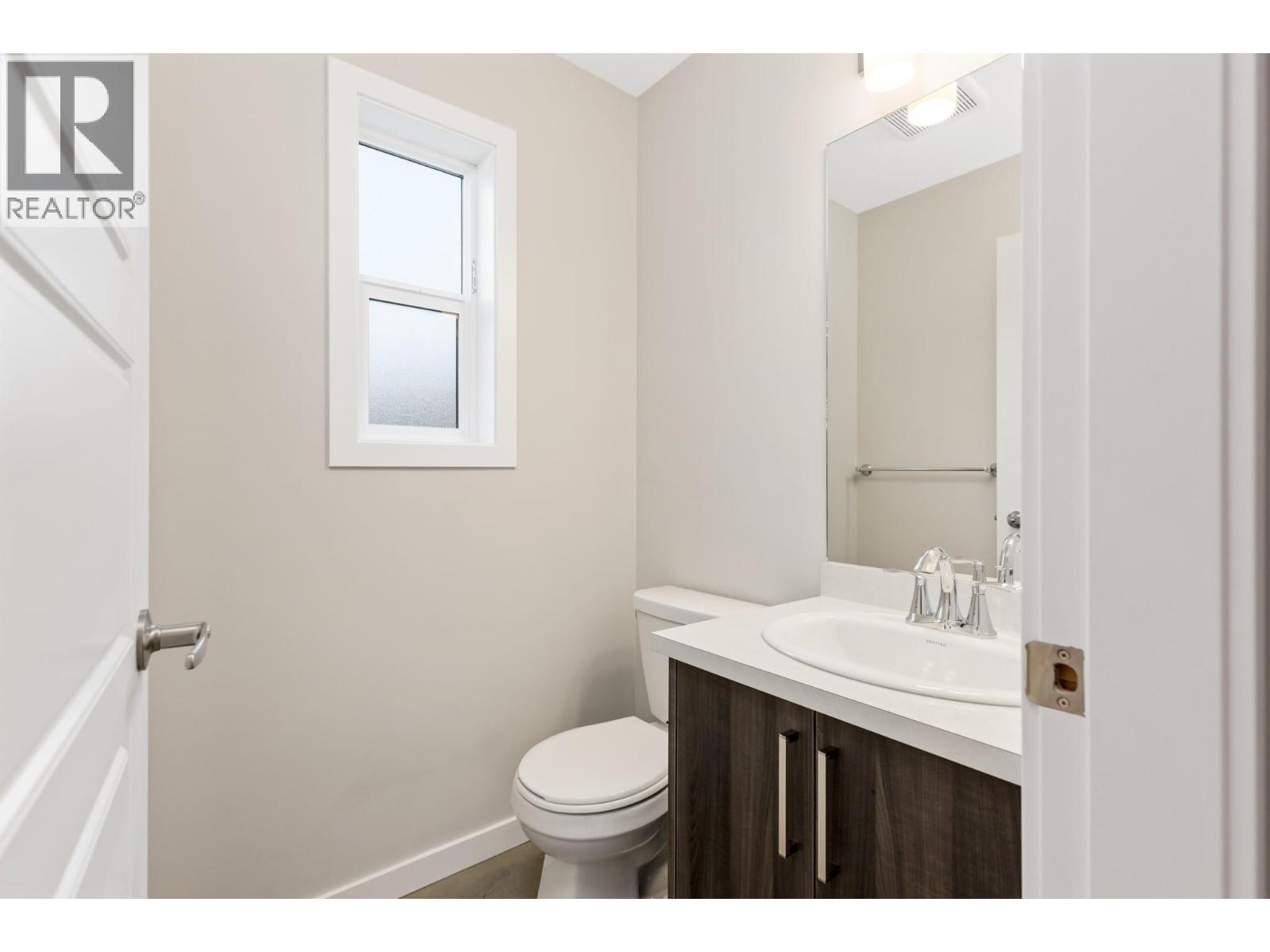 2081 11 Avenue Ne Unit# 1, Salmon Arm, British Columbia  V1E 0G1 - Photo 11 - 10377207