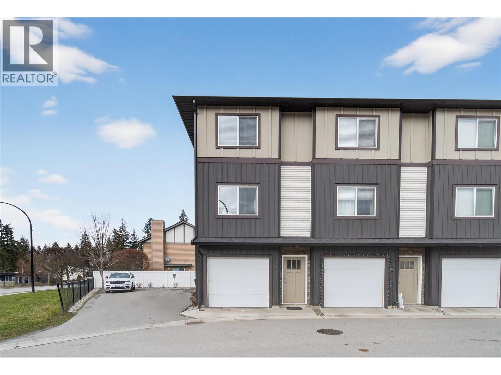 2081 11 Avenue Ne Unit# 1, Salmon Arm, British Columbia  V1E 0G1 - Photo 2 - 10377207