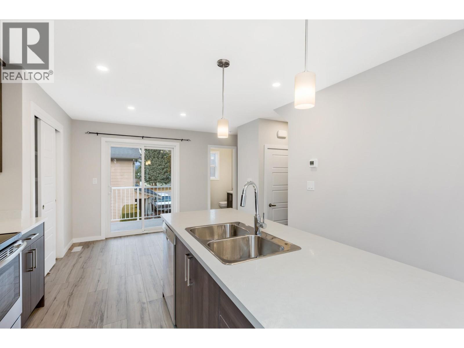 2081 11 Avenue Ne Unit# 1, Salmon Arm, British Columbia  V1E 0G1 - Photo 7 - 10377207