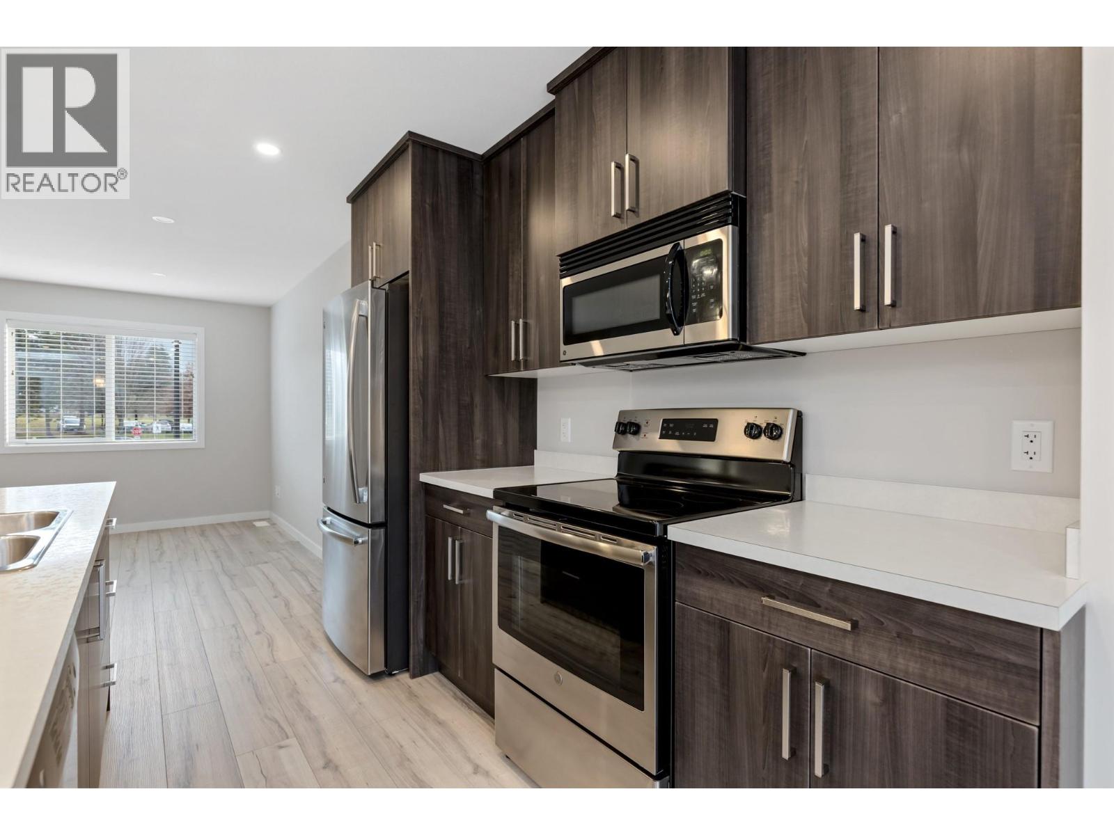 2081 11 Avenue Ne Unit# 1, Salmon Arm, British Columbia  V1E 0G1 - Photo 8 - 10377207