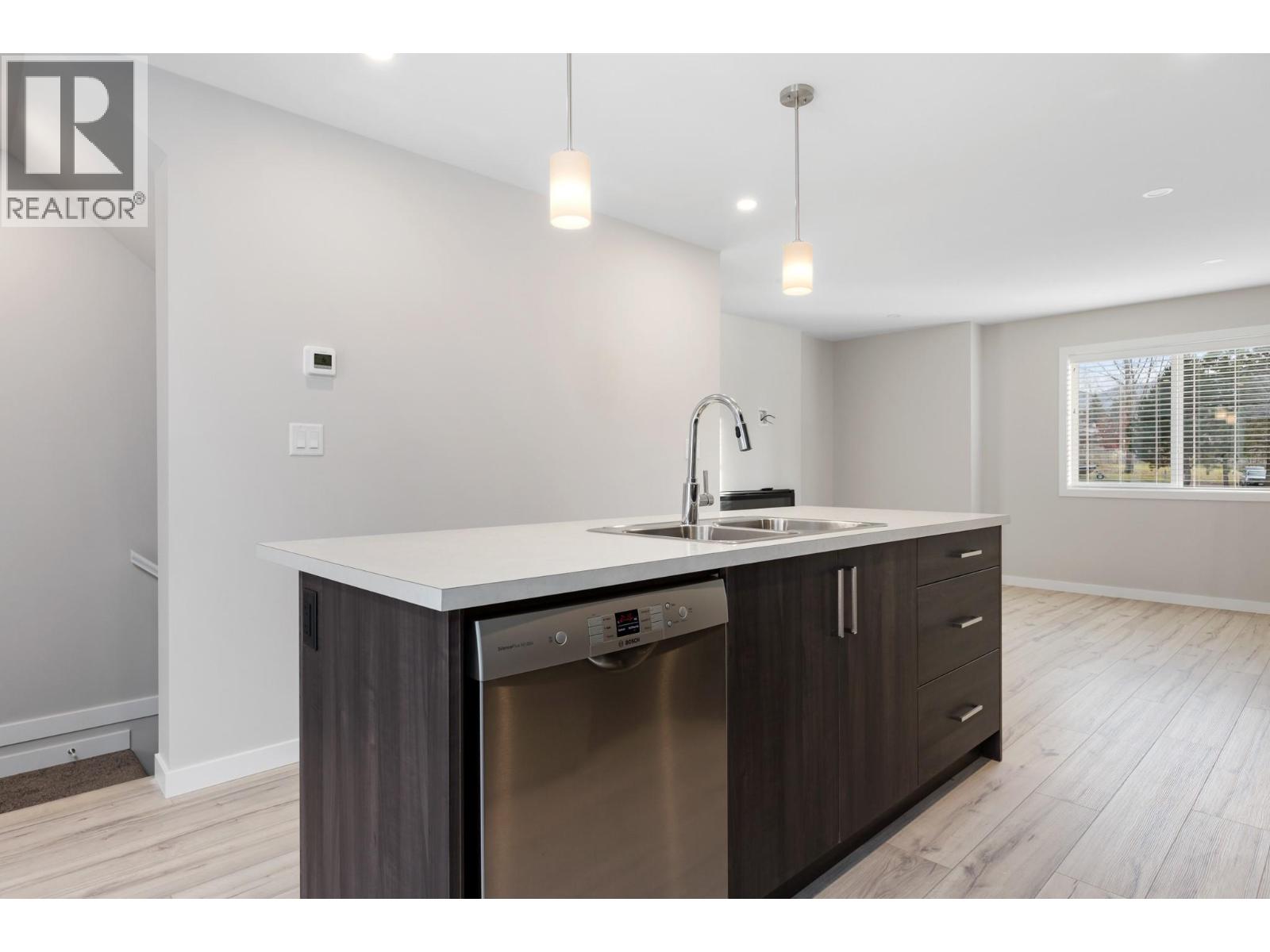 2081 11 Avenue Ne Unit# 1, Salmon Arm, British Columbia  V1E 0G1 - Photo 9 - 10377207