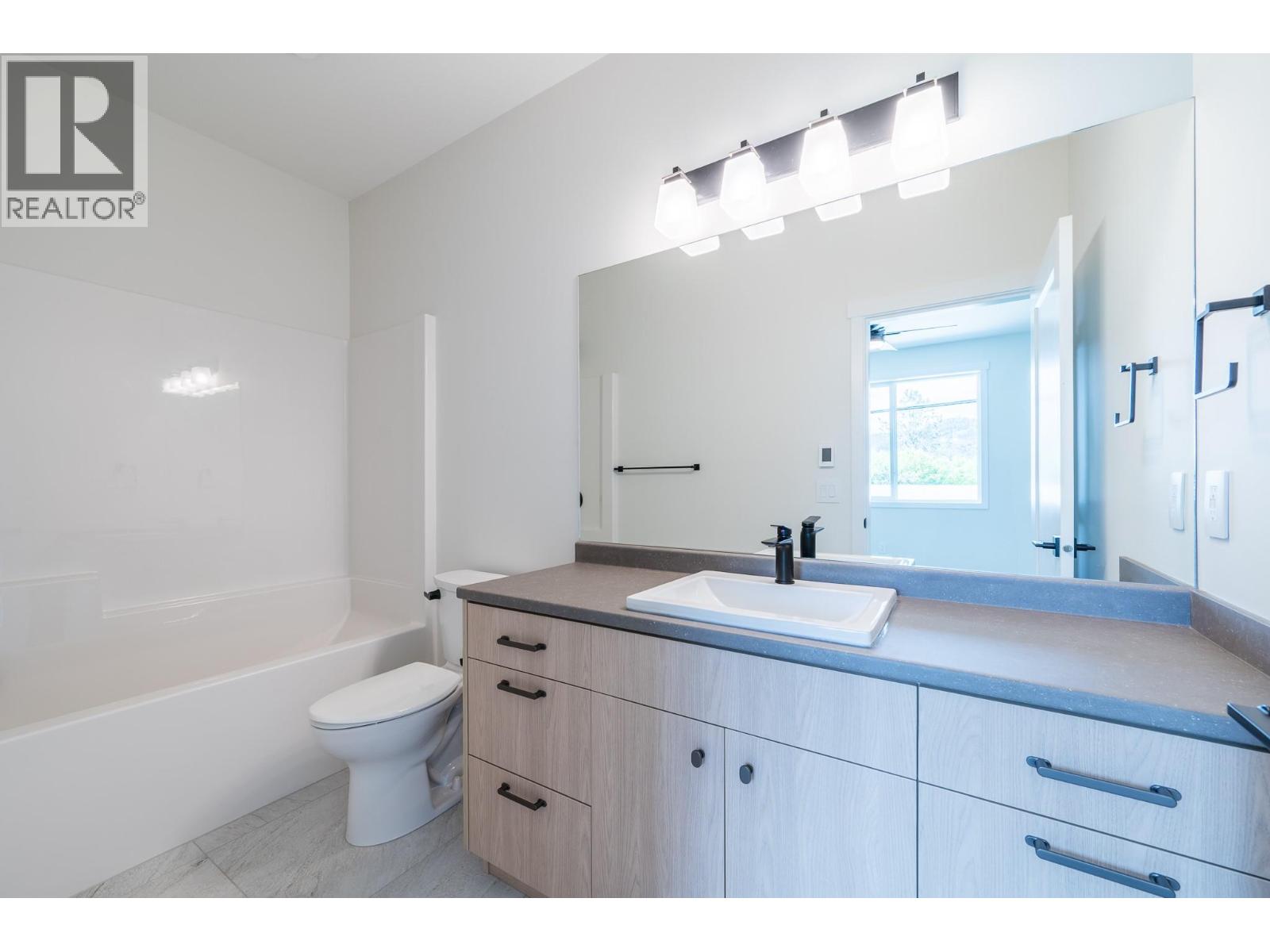 723 Lyne Road, Kamloops, British Columbia  V2B 6Z7 - Photo 12 - 10377417