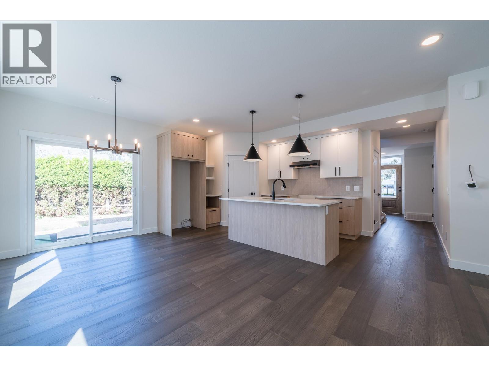 723 Lyne Road, Kamloops, British Columbia  V2B 6Z7 - Photo 3 - 10377417