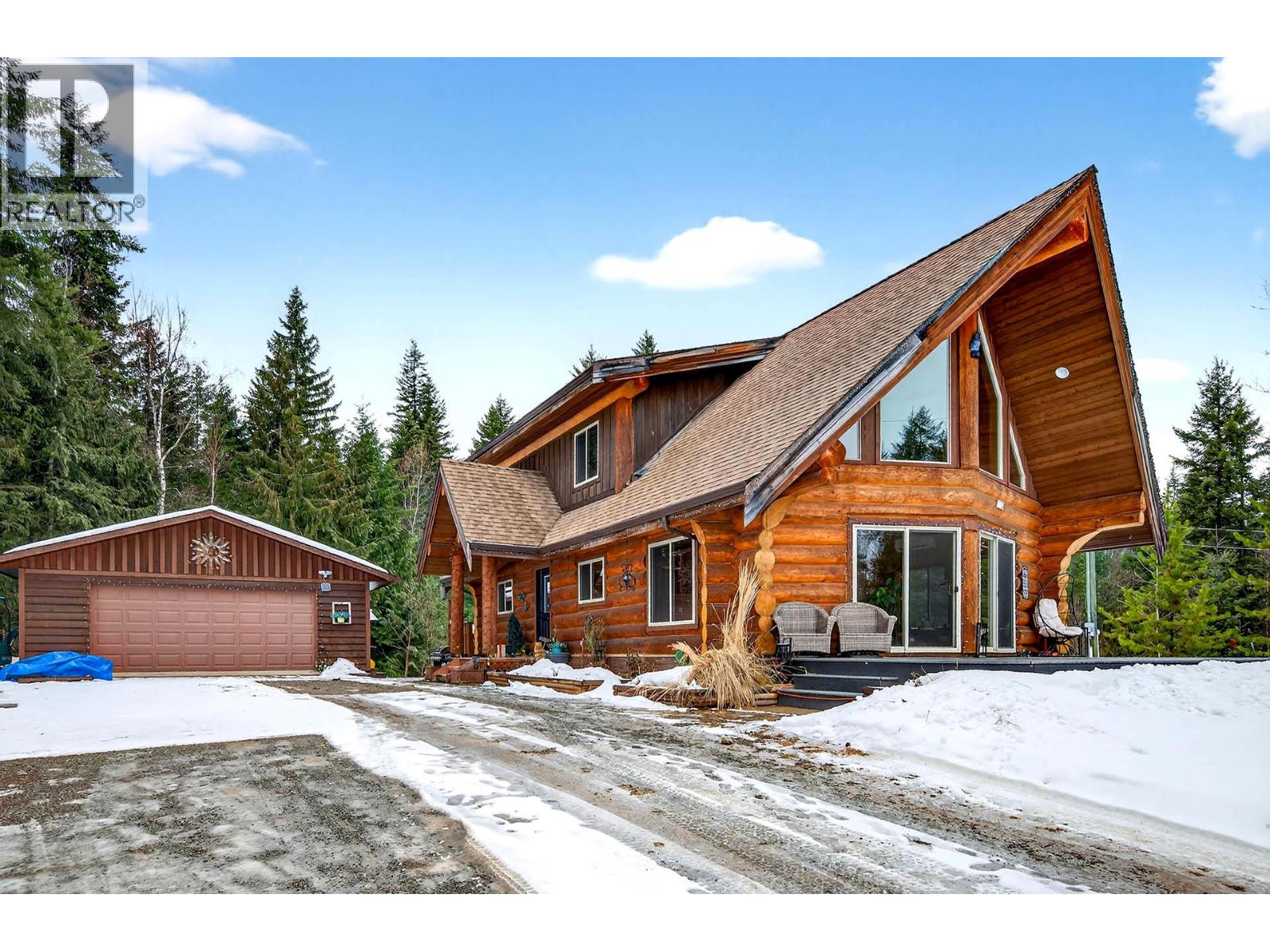 165 Ogden Road, Clearwater, British Columbia  V0E 1N1 - Photo 3 - 10377102