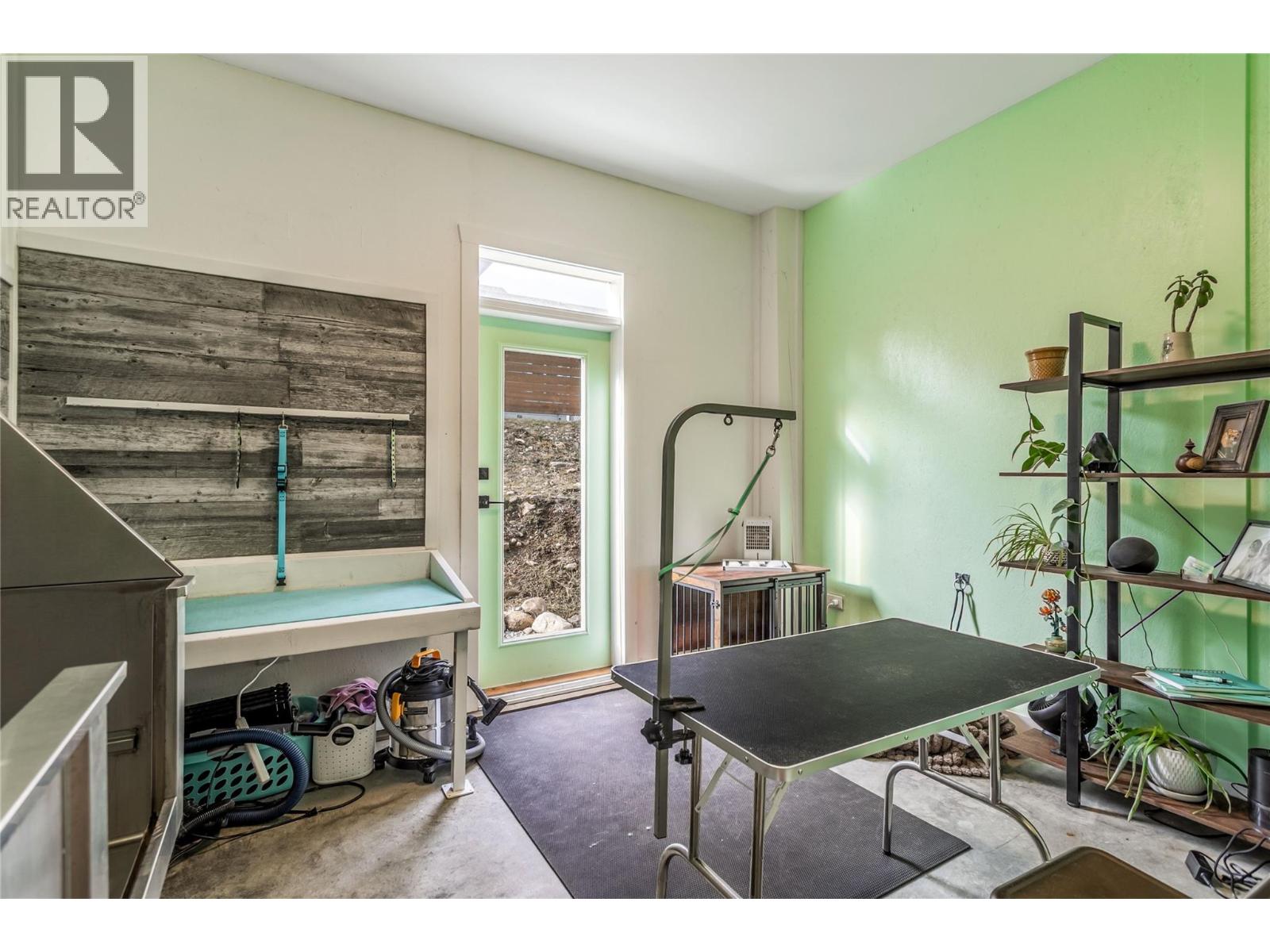 761 Fairbridge Road, Kelowna, British Columbia  V1Z 3W3 - Photo 33 - 10376948