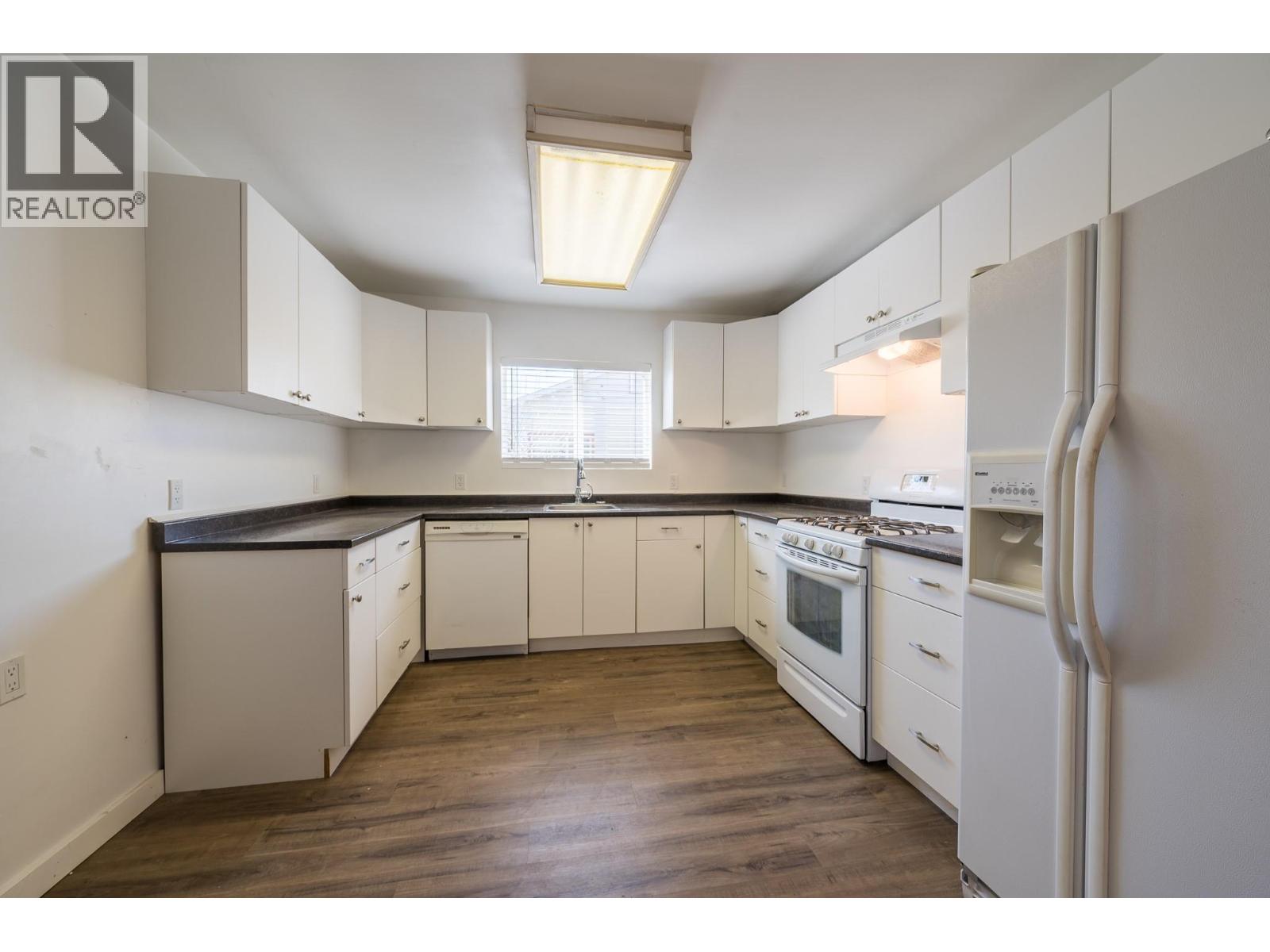 1276 Garcia Street, Merritt, British Columbia  V1K 1B8 - Photo 8 - 10377448