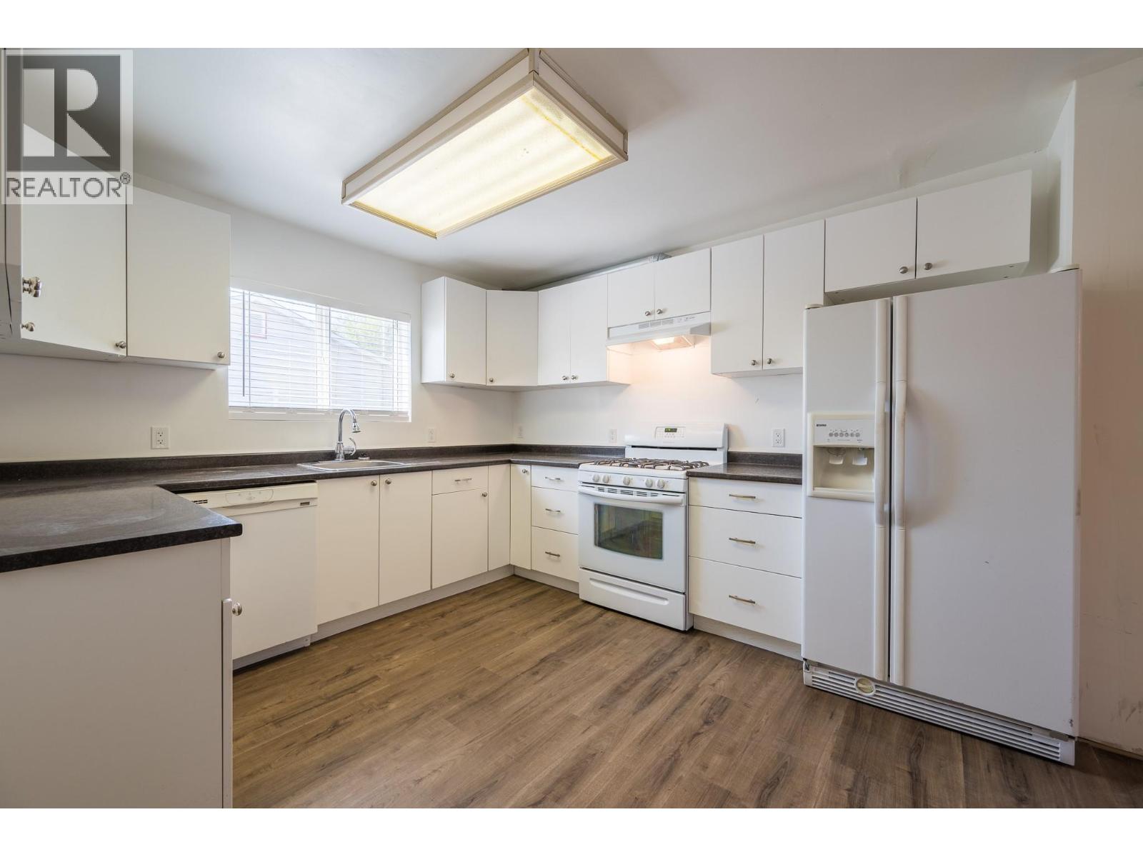 1276 Garcia Street, Merritt, British Columbia  V1K 1B8 - Photo 9 - 10377448