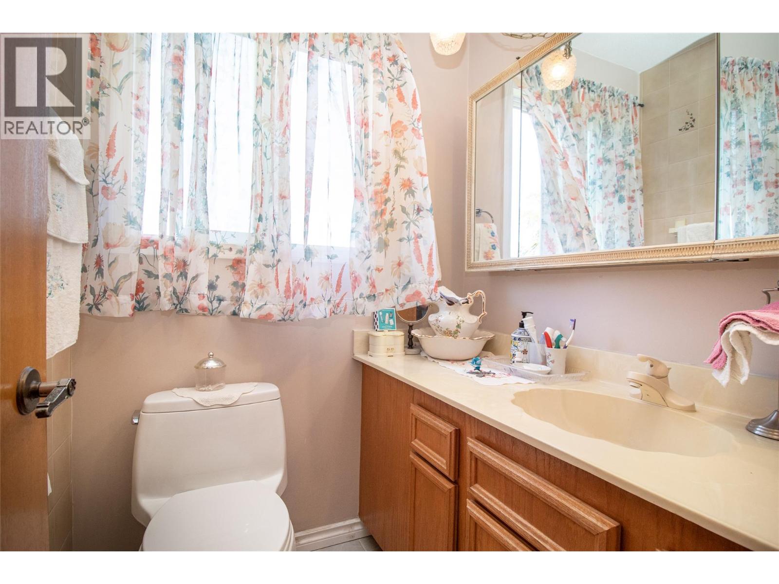 532 O'keefe Court, Kelowna, British Columbia  V1X 6B1 - Photo 17 - 10377433