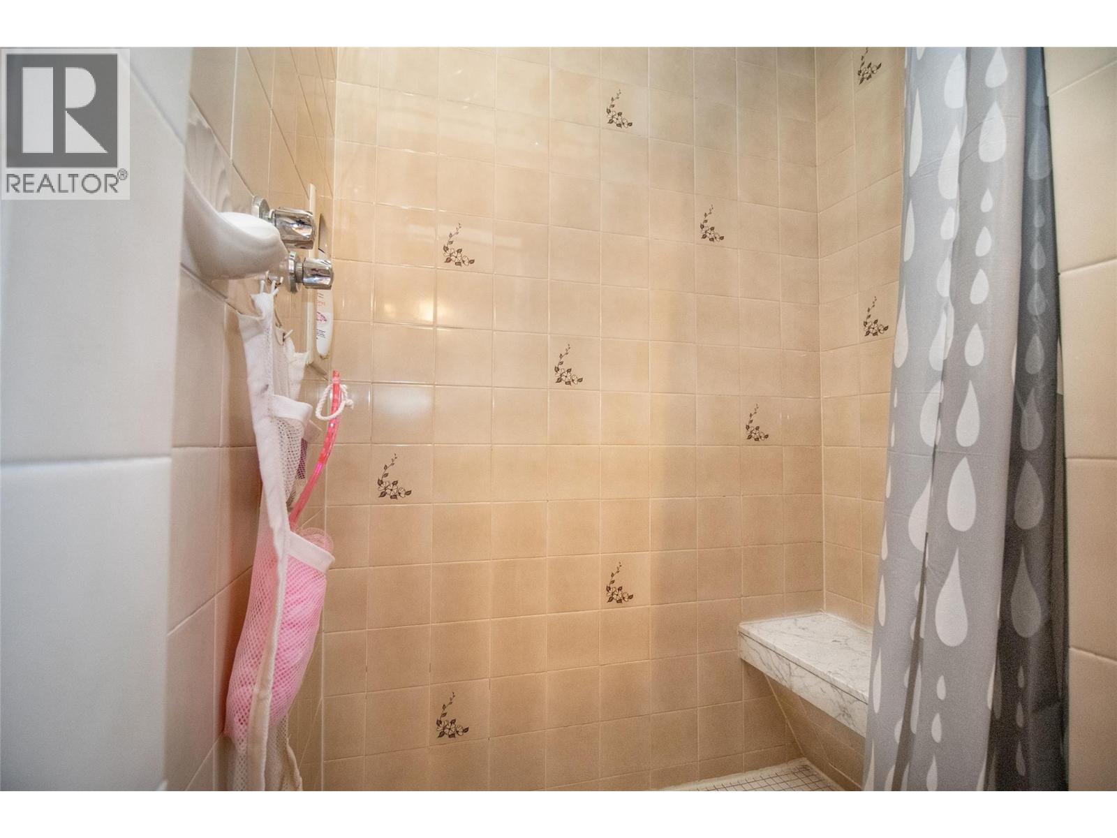 532 O'keefe Court, Kelowna, British Columbia  V1X 6B1 - Photo 18 - 10377433