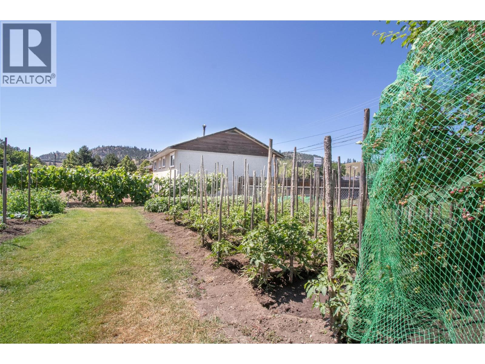 532 O'keefe Court, Kelowna, British Columbia  V1X 6B1 - Photo 38 - 10377433