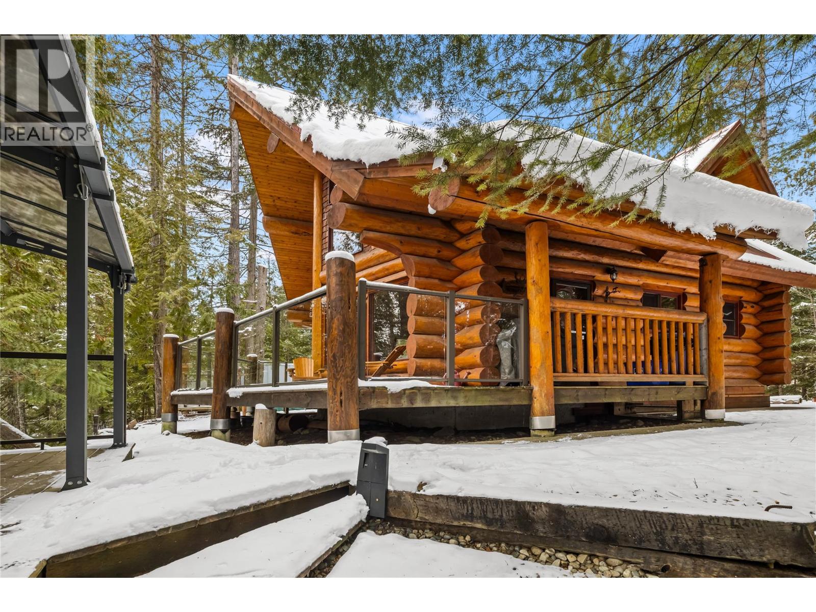 16320 Bowe Road, Crawford Bay, British Columbia  V0B 1E0 - Photo 1 - 10377425