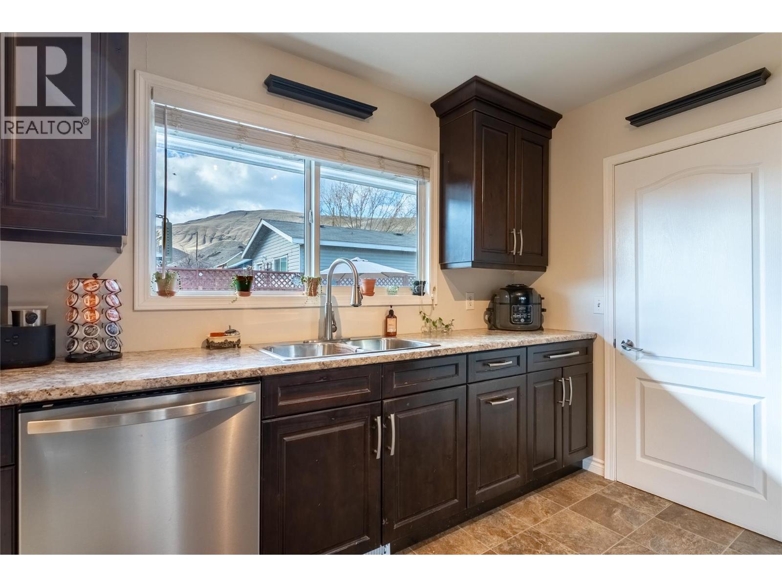 611 Pine Street, Ashcroft, British Columbia  V0K 1A0 - Photo 14 - 10377400