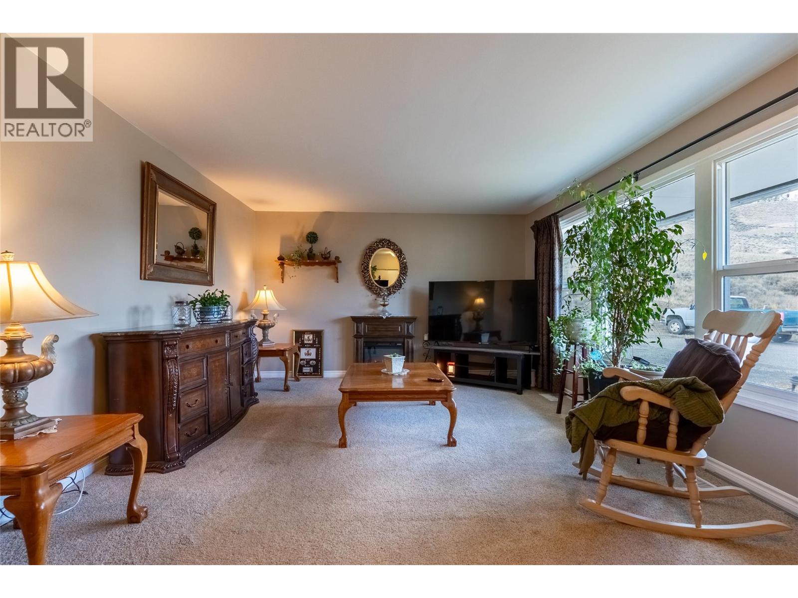 611 Pine Street, Ashcroft, British Columbia  V0K 1A0 - Photo 8 - 10377400