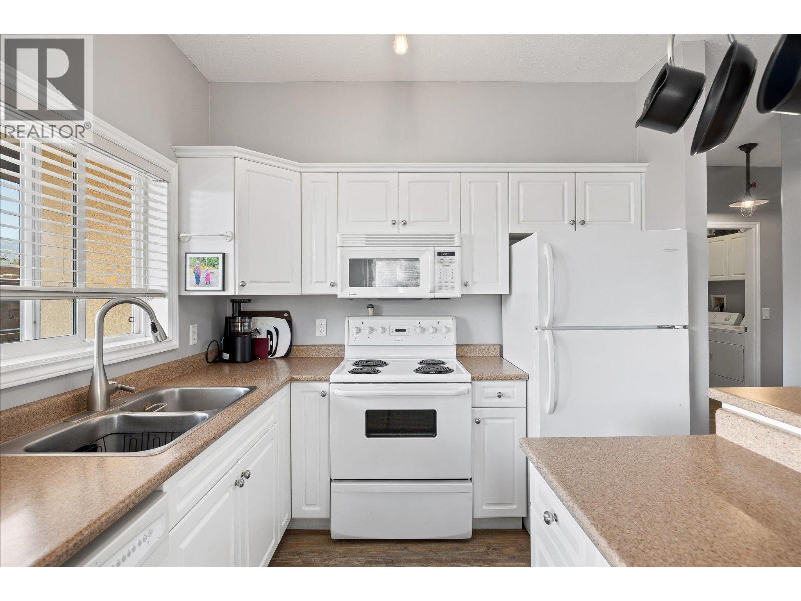 1125 Bernard Avenue Unit# 204, Kelowna, British Columbia  V1Y 6R3 - Photo 6 - 10377341