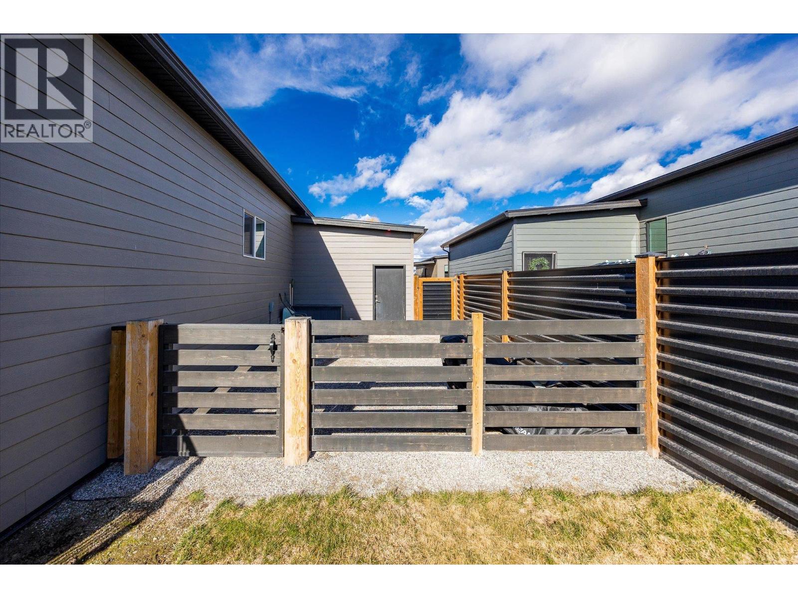 8900 Jim Bailey Road Unit# 37, Kelowna, British Columbia  V4V 1S4 - Photo 36 - 10377079