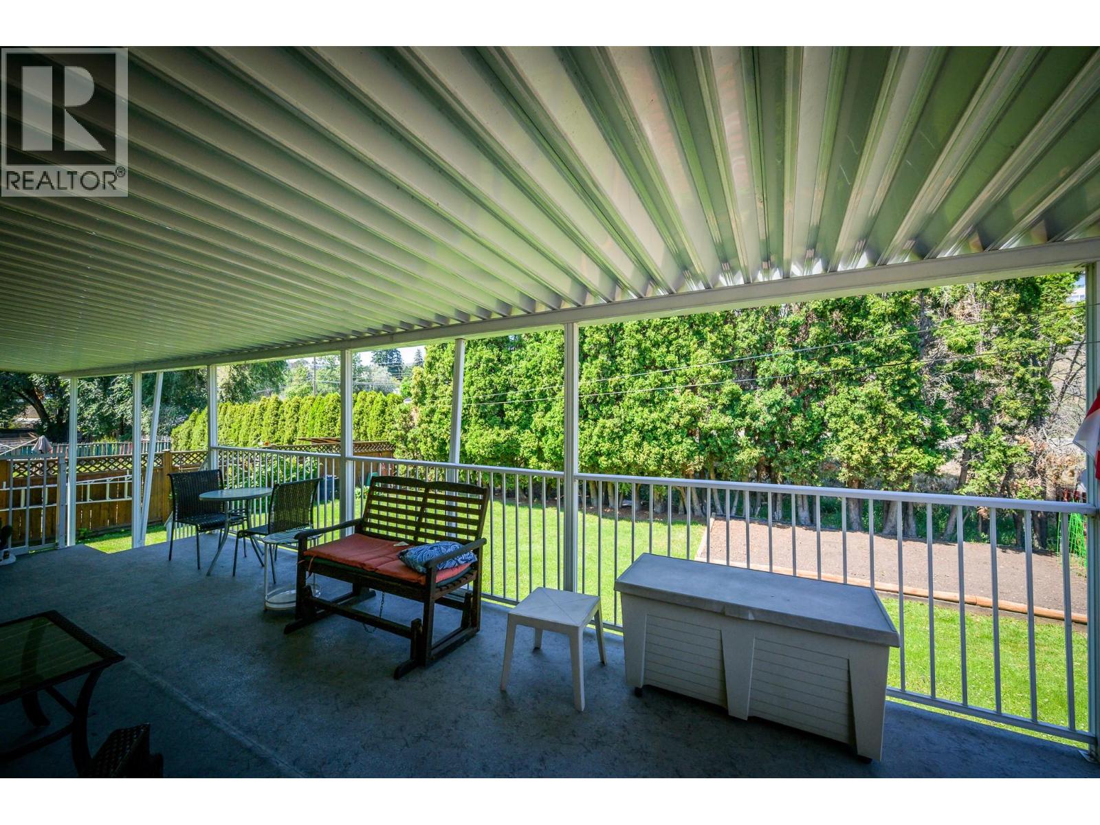 1743 Sheridan Drive, Kamloops, British Columbia  V2B 6B1 - Photo 13 - 10377452