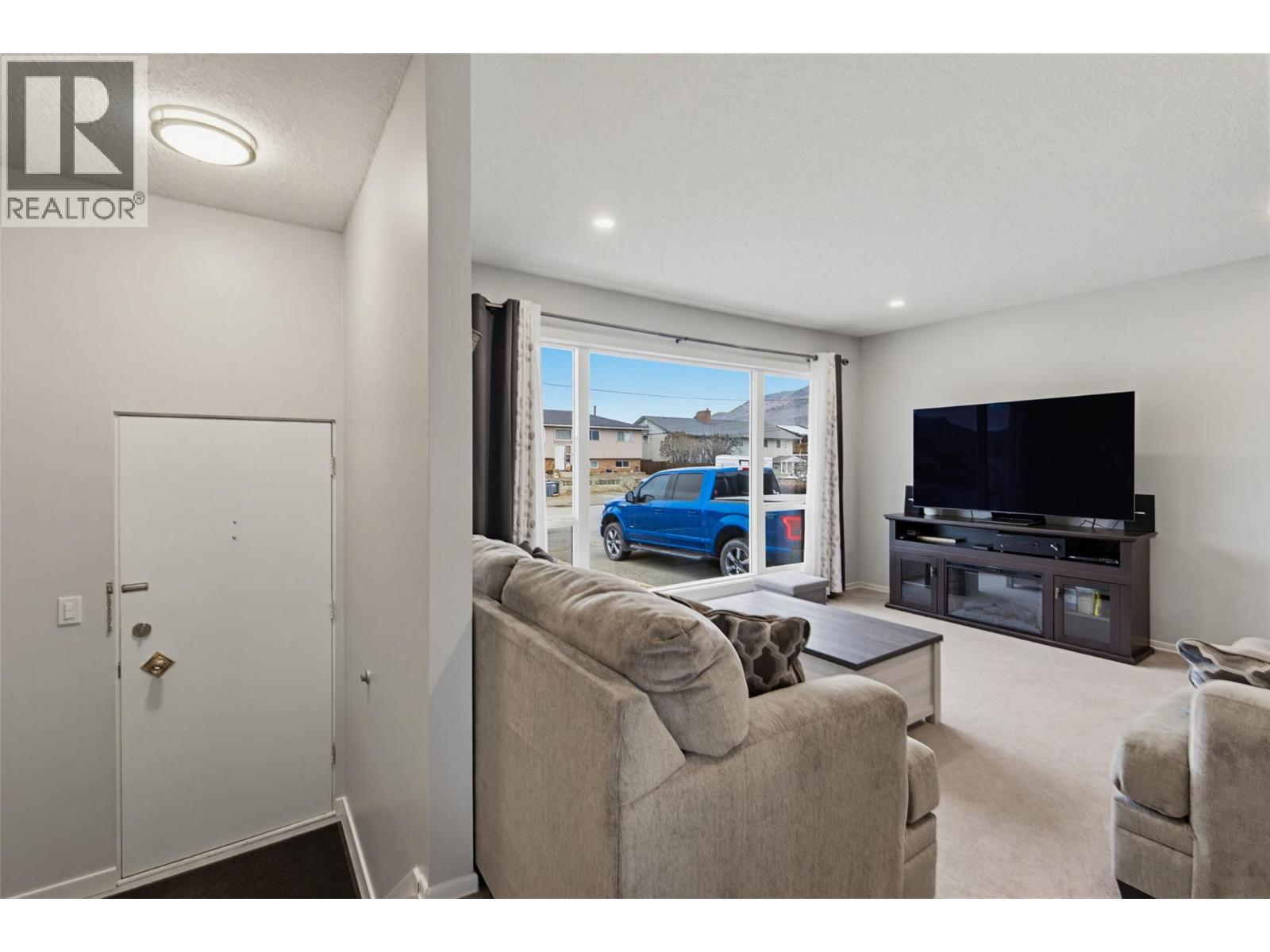 881 Pembroke Avenue, Kamloops, British Columbia  V2B 1Z2 - Photo 6 - 10377403