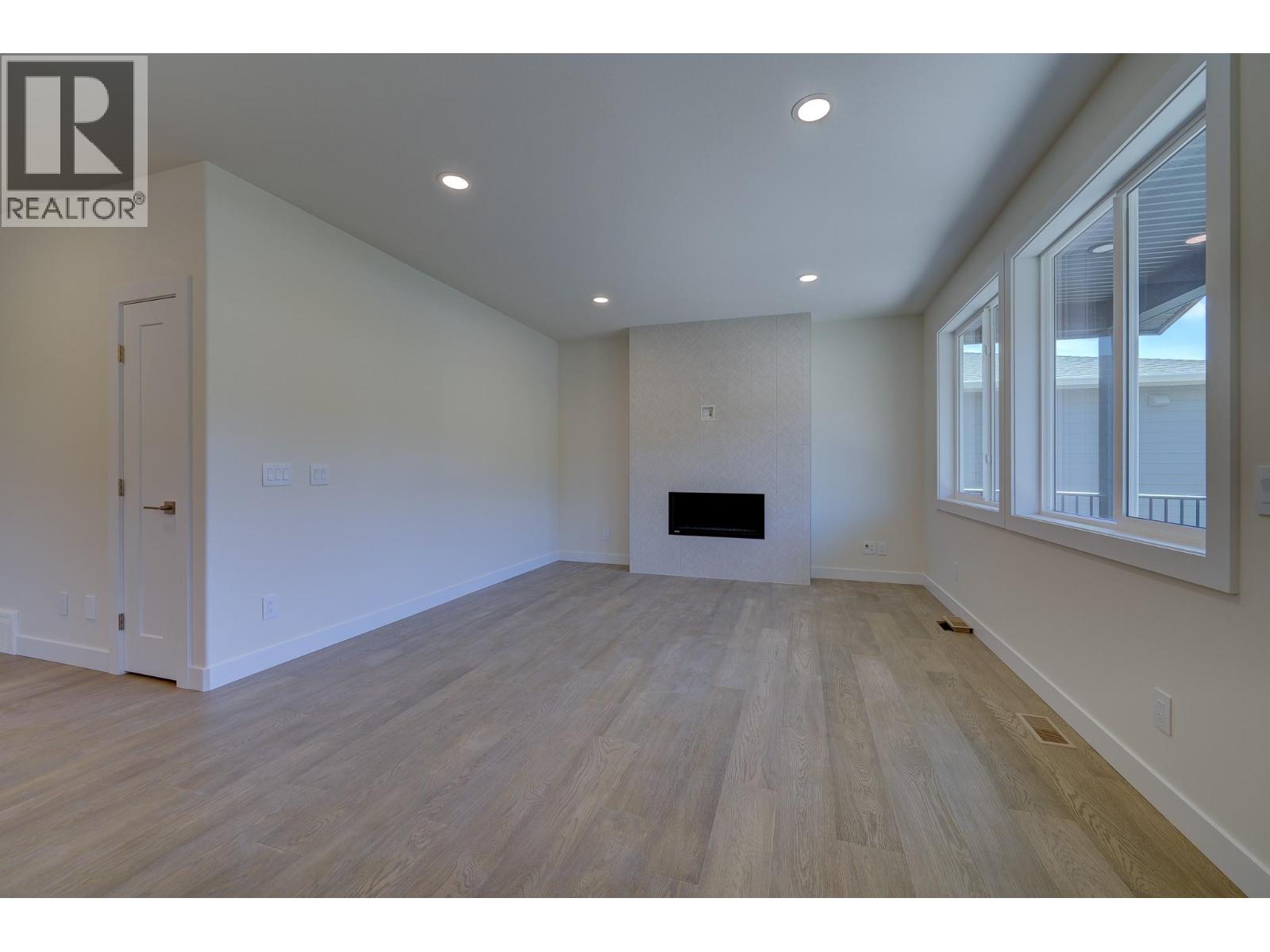 3224 Bank Road, Kamloops, British Columbia  V2B 6Z7 - Photo 12 - 10377455