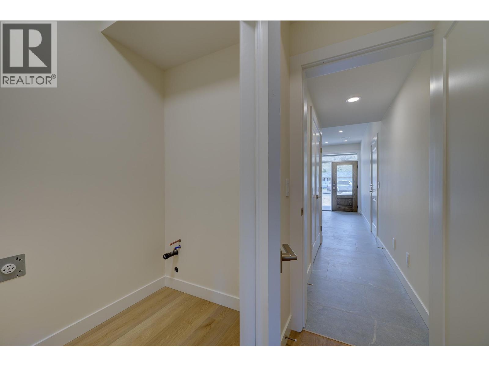 3224 Bank Road, Kamloops, British Columbia  V2B 6Z7 - Photo 28 - 10377455